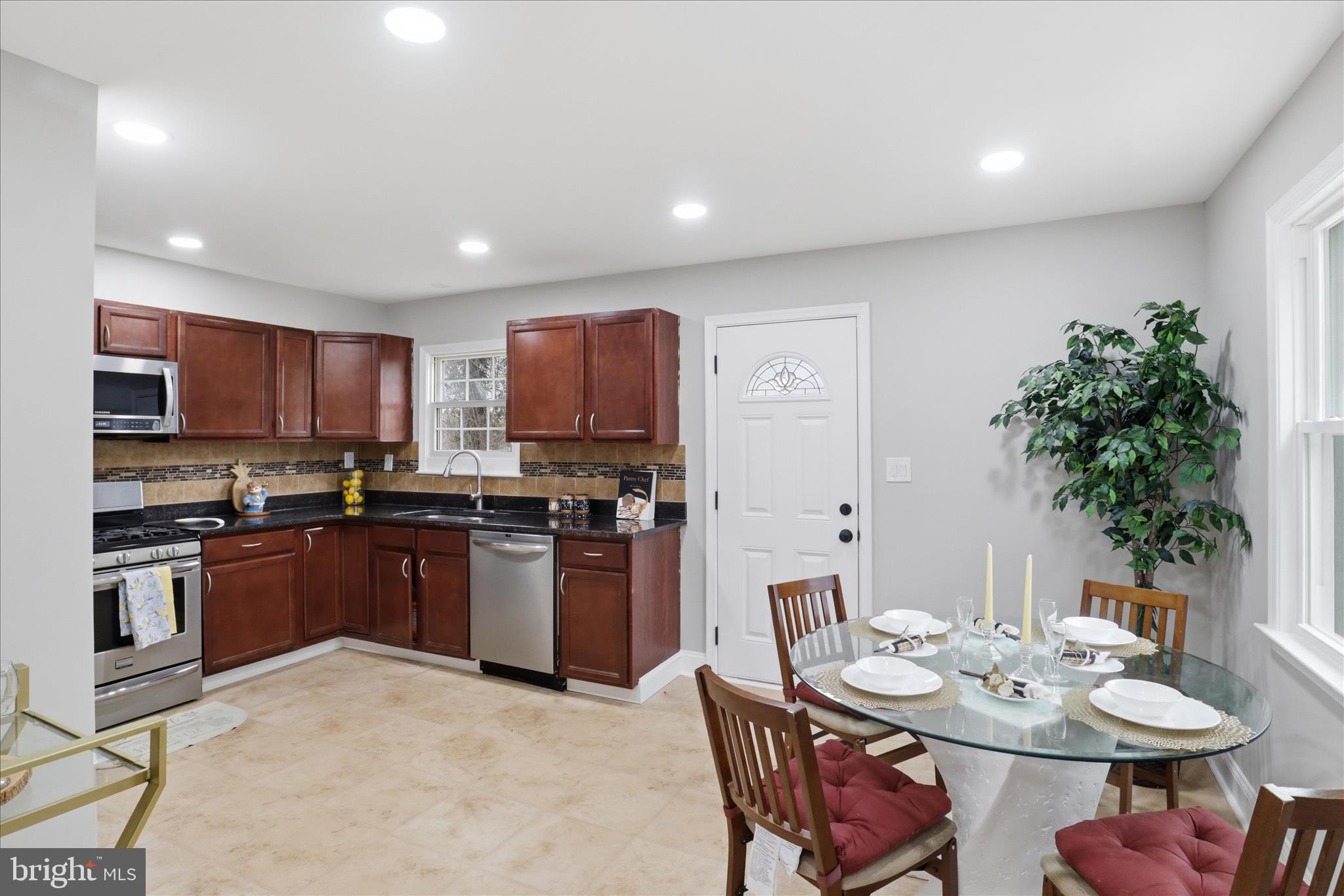 FOREST HEIGHTS - Residential