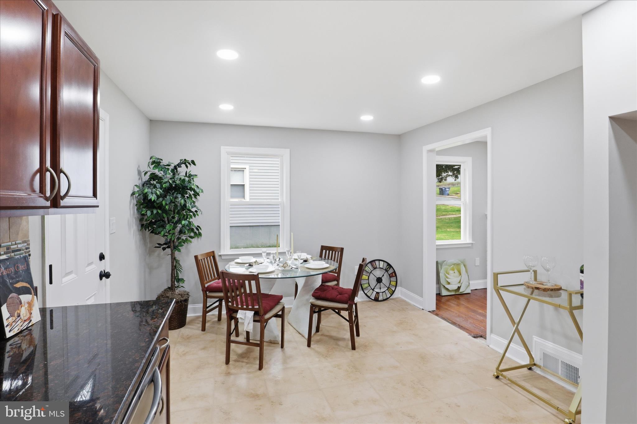 FOREST HEIGHTS - Residential