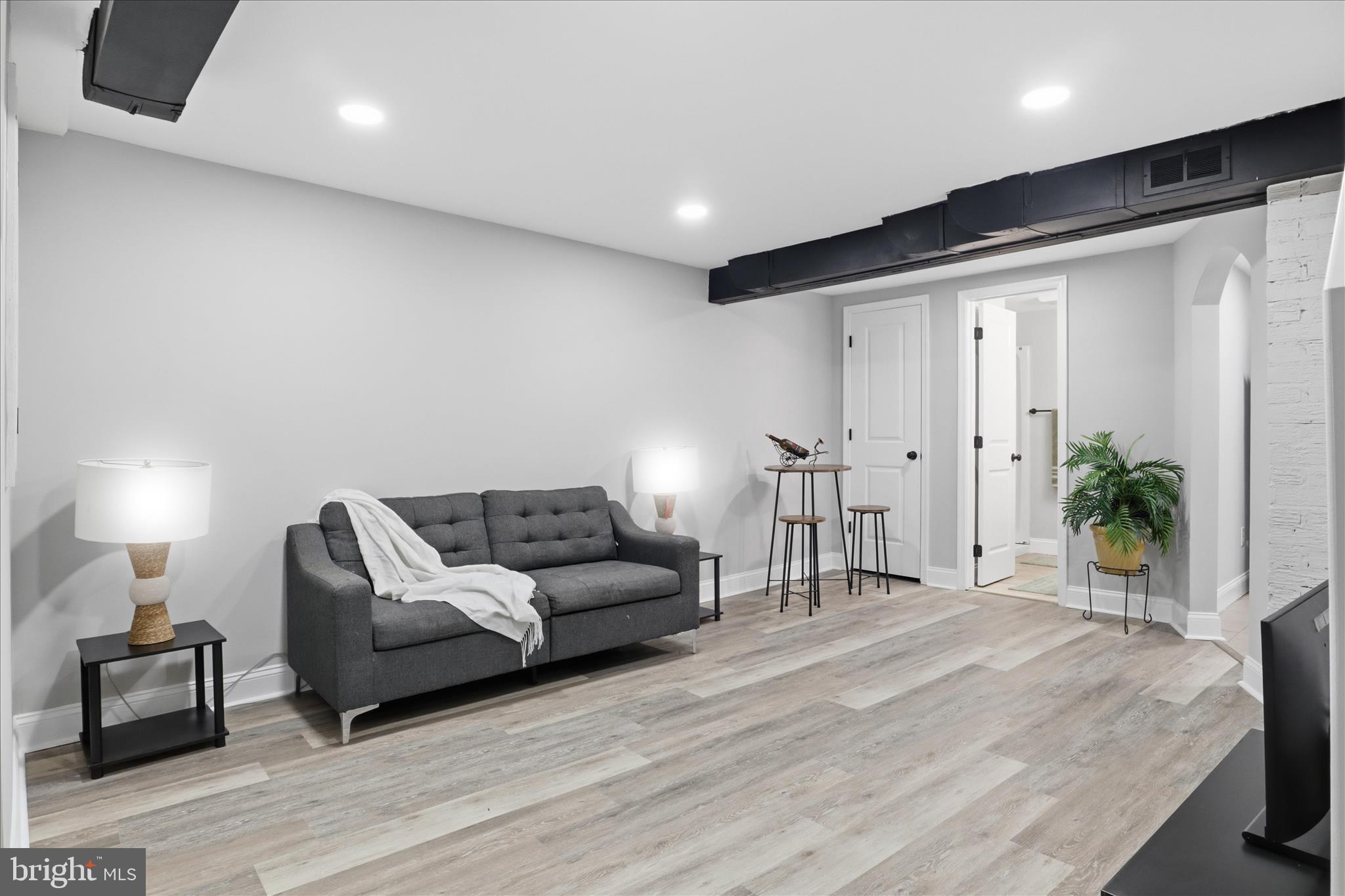 FOREST HEIGHTS - Residential