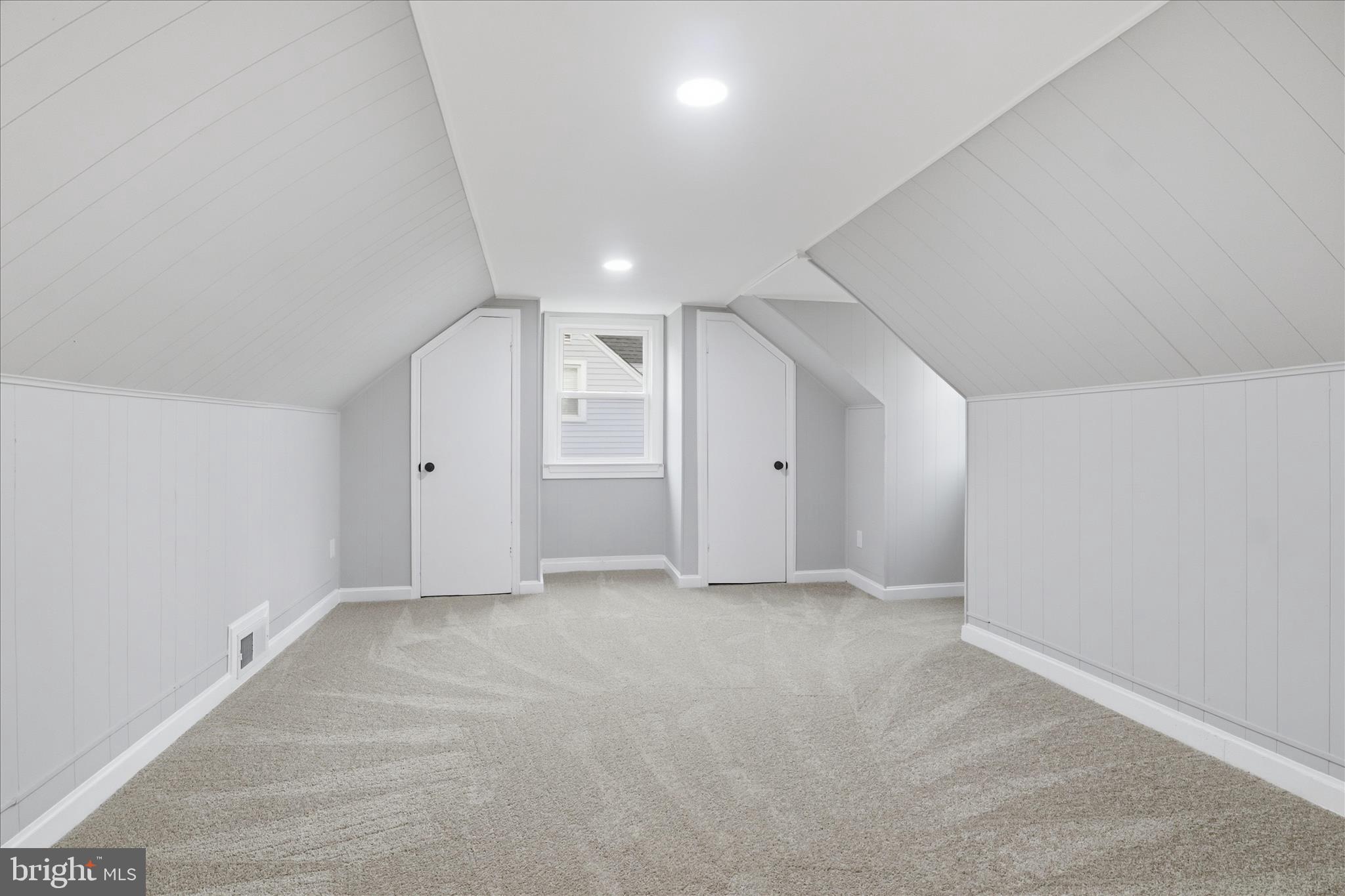 FOREST HEIGHTS - Residential