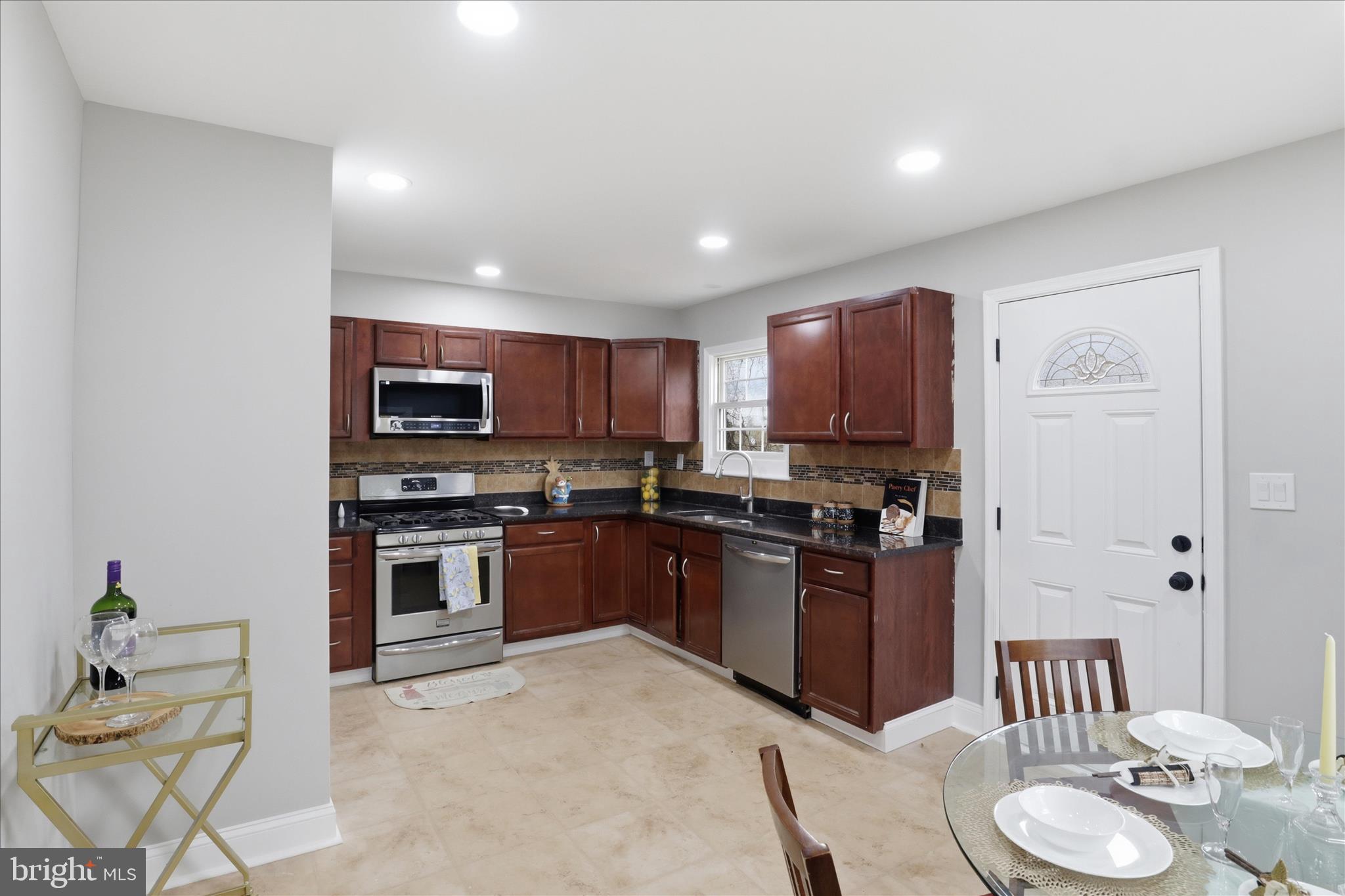 FOREST HEIGHTS - Residential