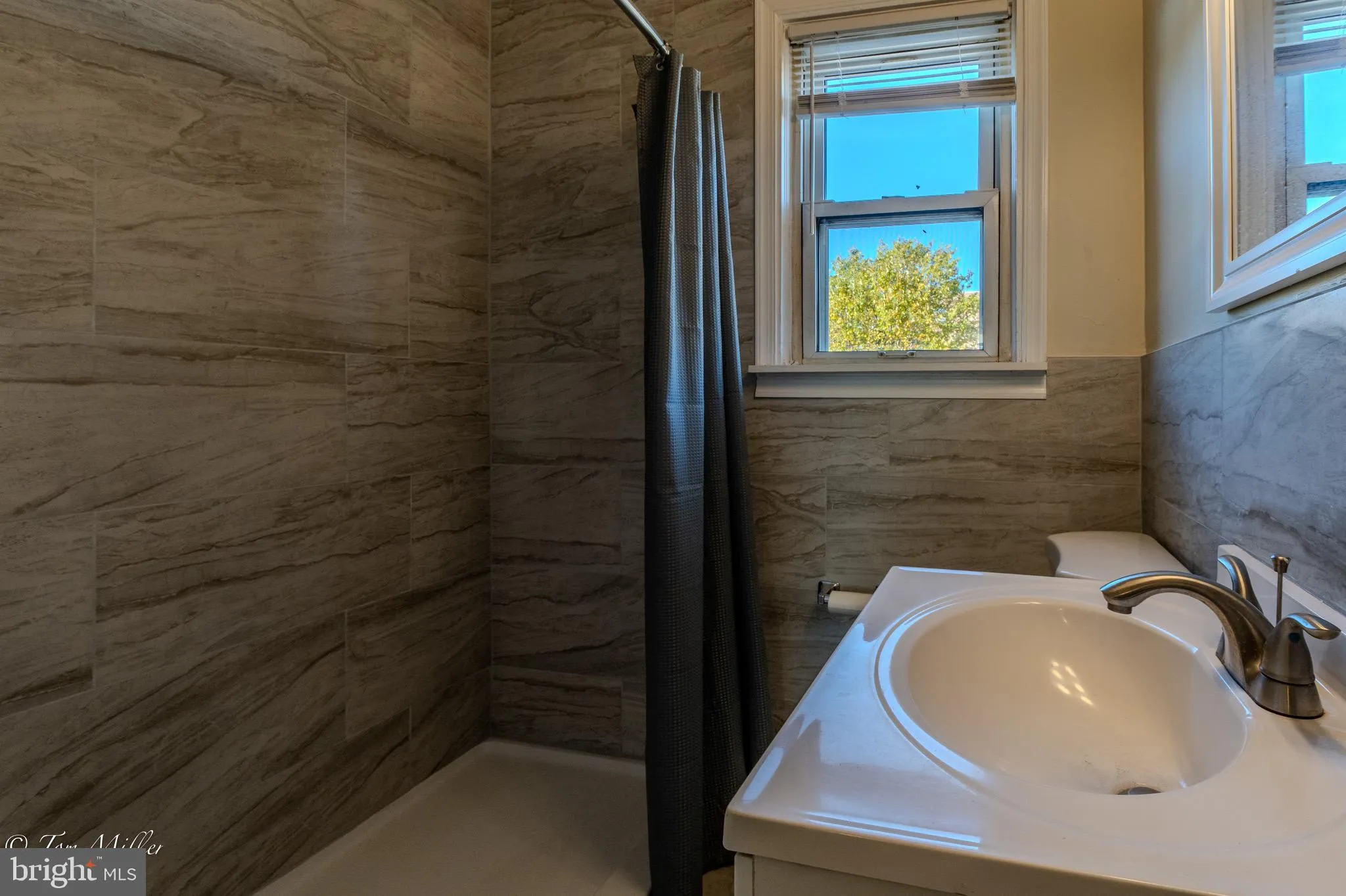 Baltimore, Maryland 21224, United States, 3 Bedrooms Bedrooms, ,2 BathroomsBathrooms,Residential,Active,232274