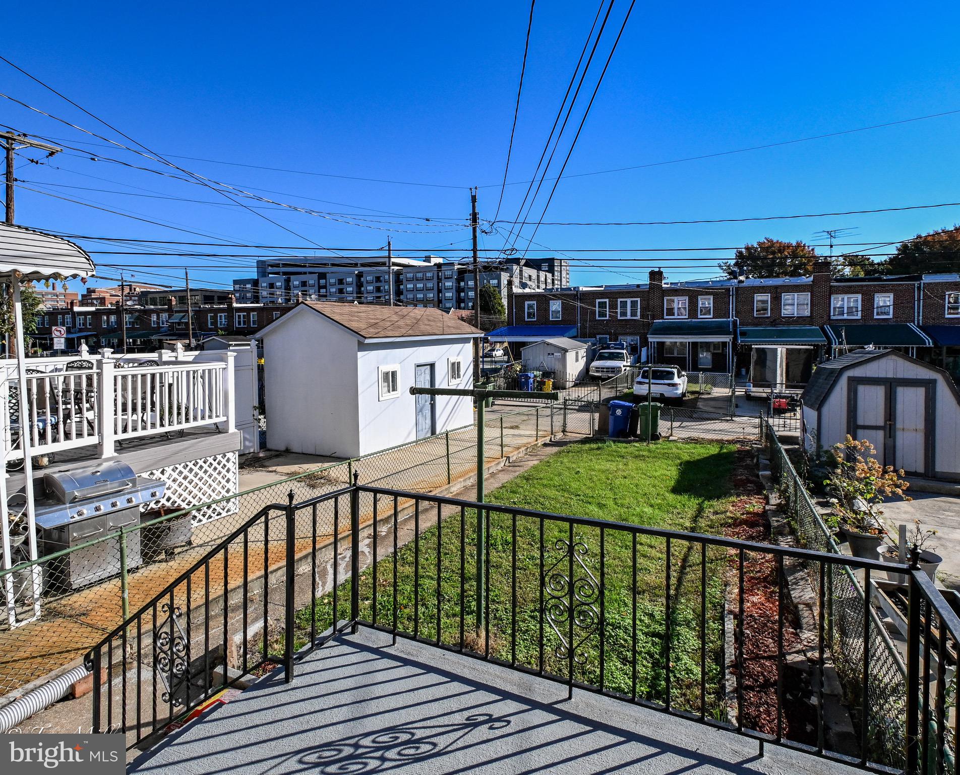 GREEKTOWN - Residential