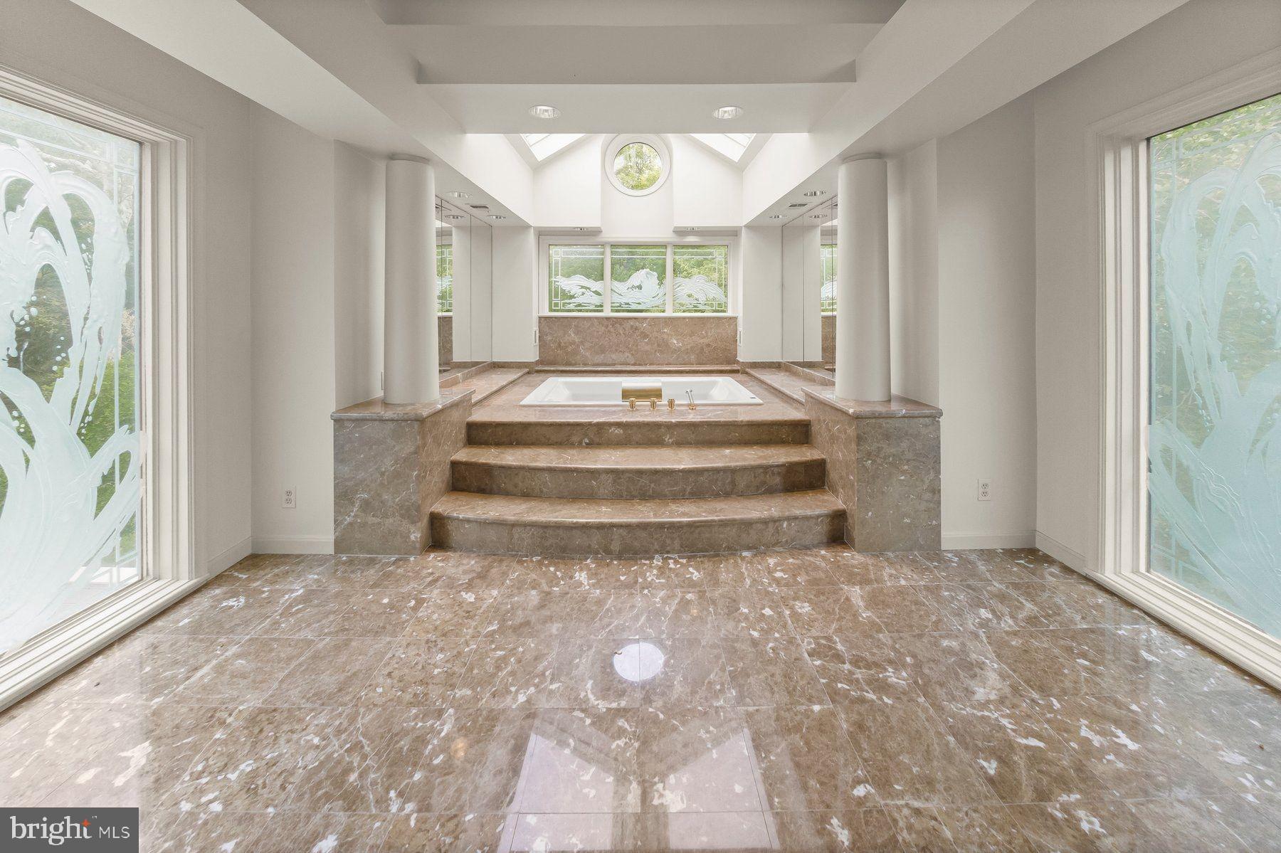 KENWOOD PARK - Residential