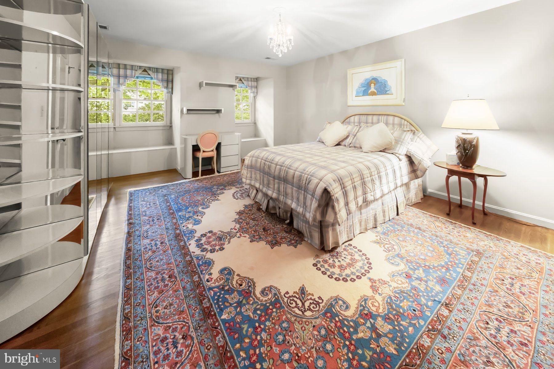 KENWOOD PARK - Residential