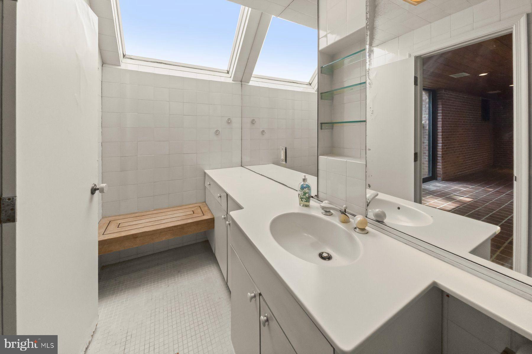 KENWOOD PARK - Residential