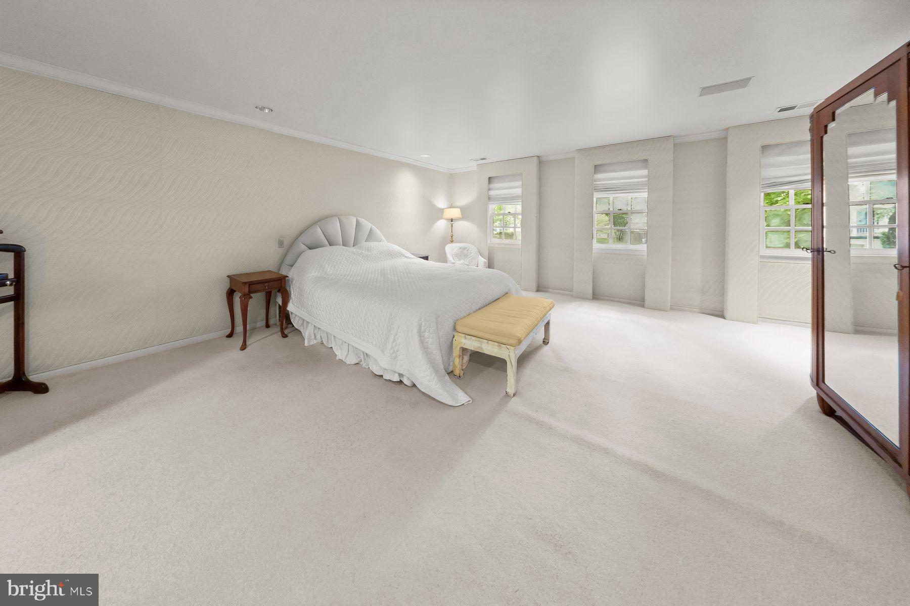 KENWOOD PARK - Residential