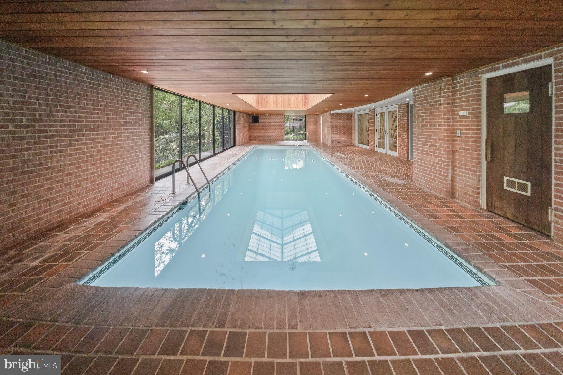 KENWOOD PARK - Residential