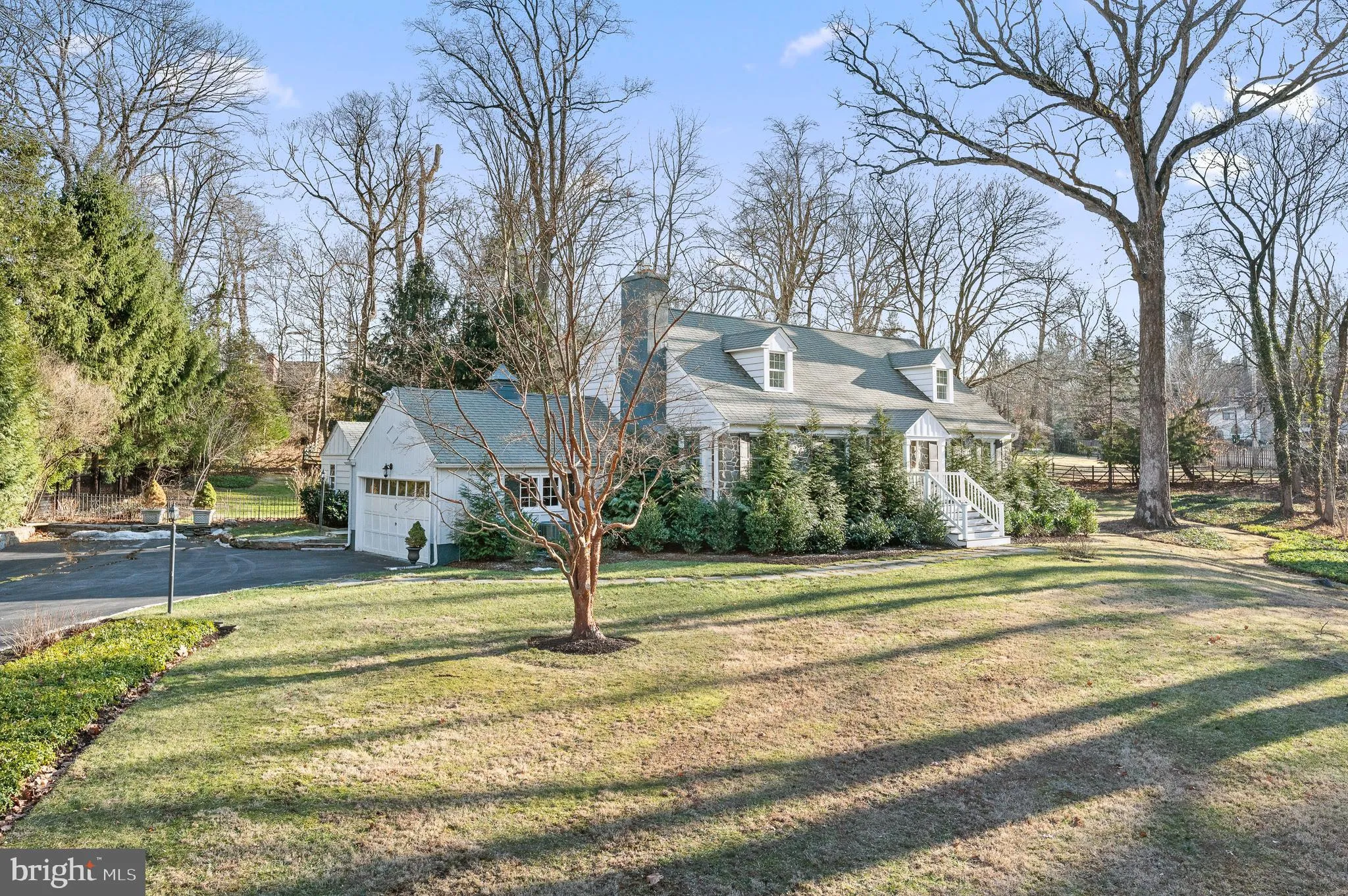 Villanova, Pennsylvania 19085, United States, 4 Bedrooms Bedrooms, ,3 BathroomsBathrooms,Residential,Pending,4569