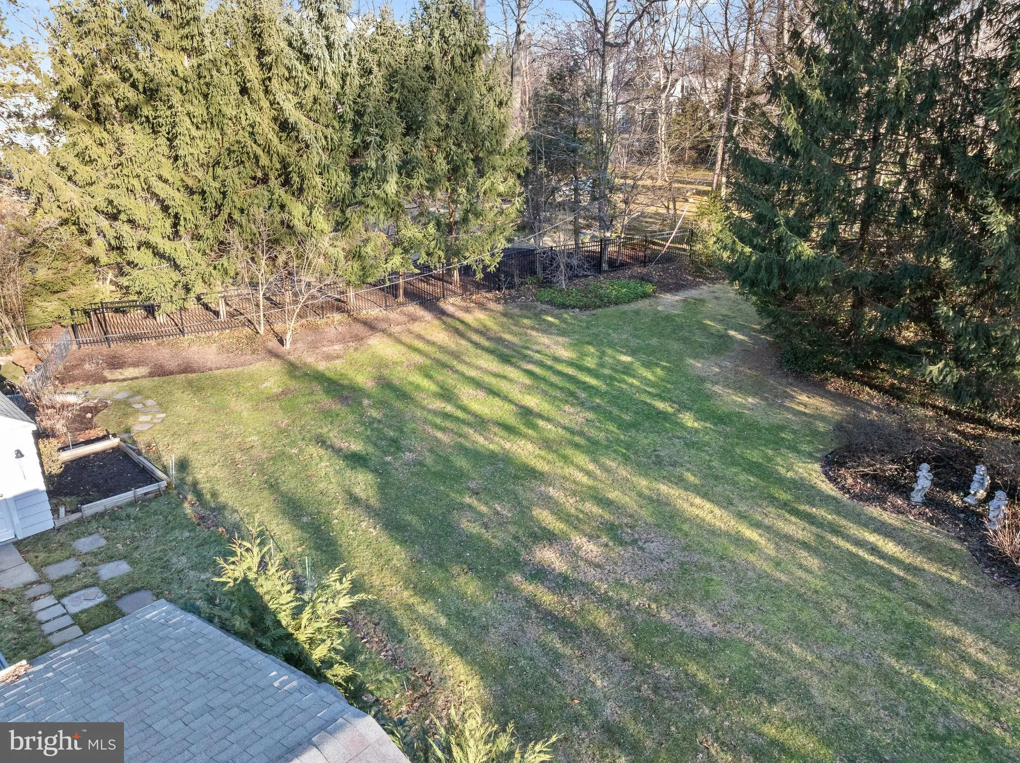 Villanova, Pennsylvania 19085, United States, 4 Bedrooms Bedrooms, ,3 BathroomsBathrooms,Residential,Pending,4569