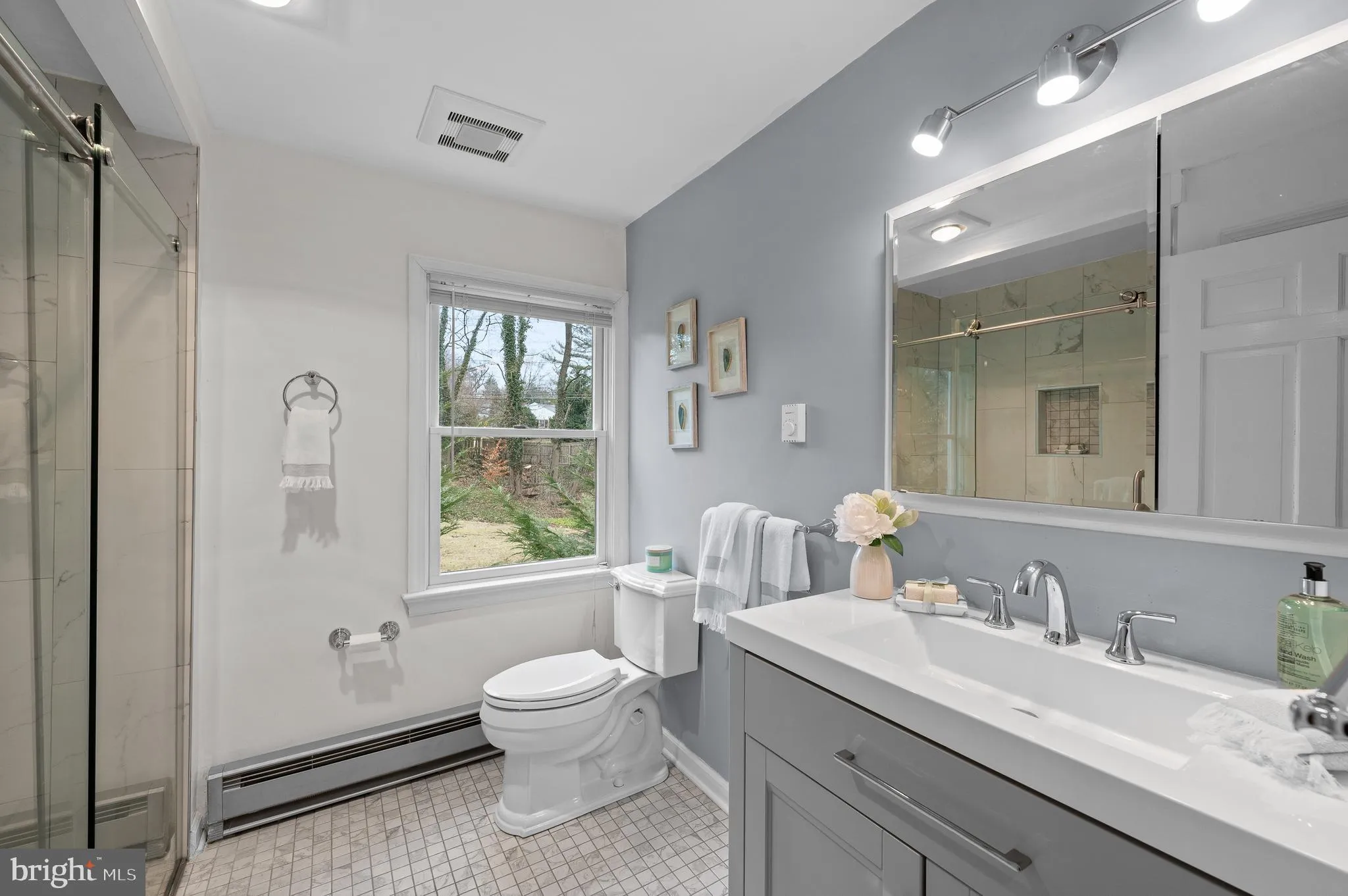 Villanova, Pennsylvania 19085, United States, 4 Bedrooms Bedrooms, ,3 BathroomsBathrooms,Residential,Pending,4569