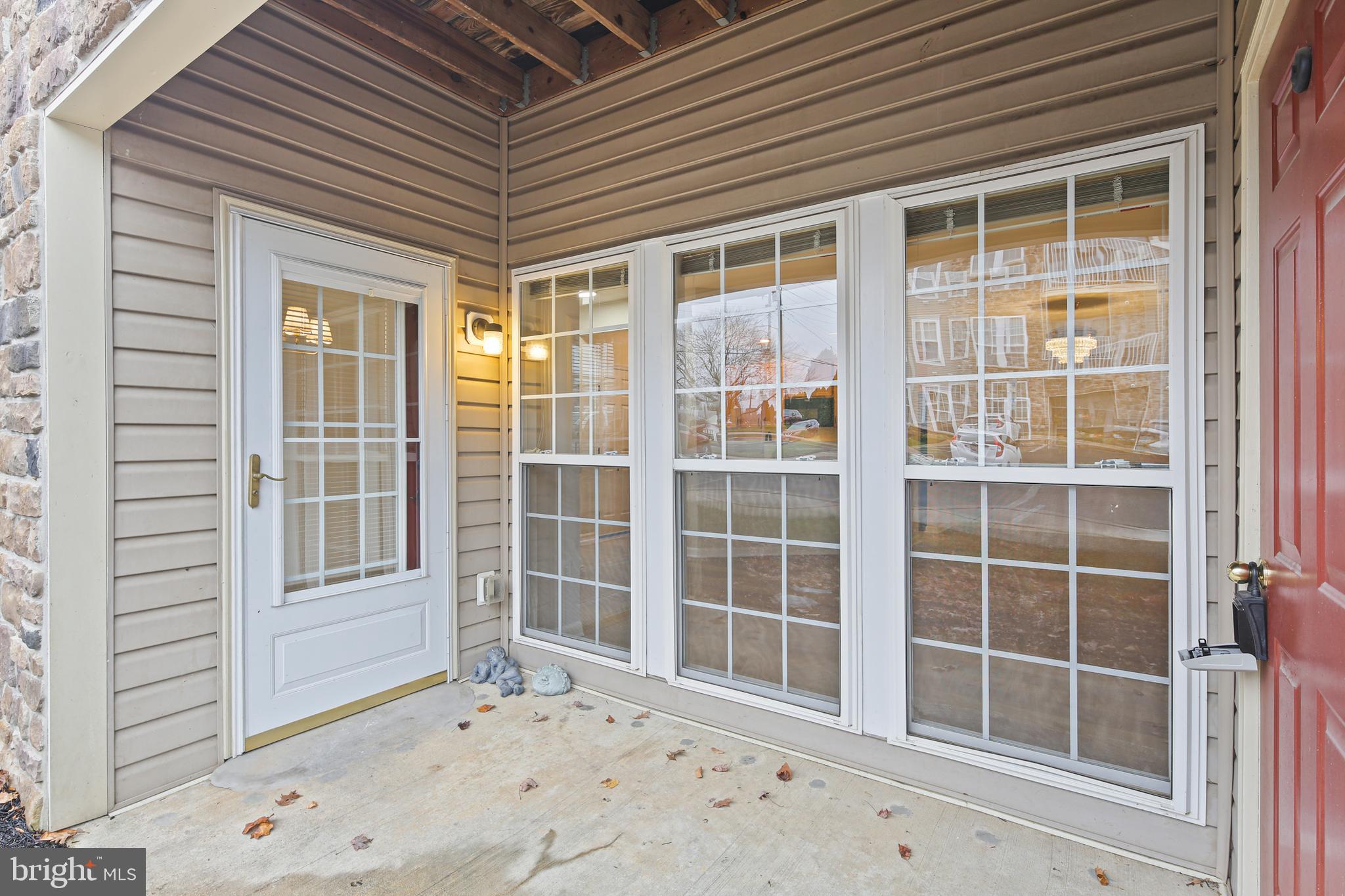 HEARTHSTONE AT VILLAGE SQUARE - Residential