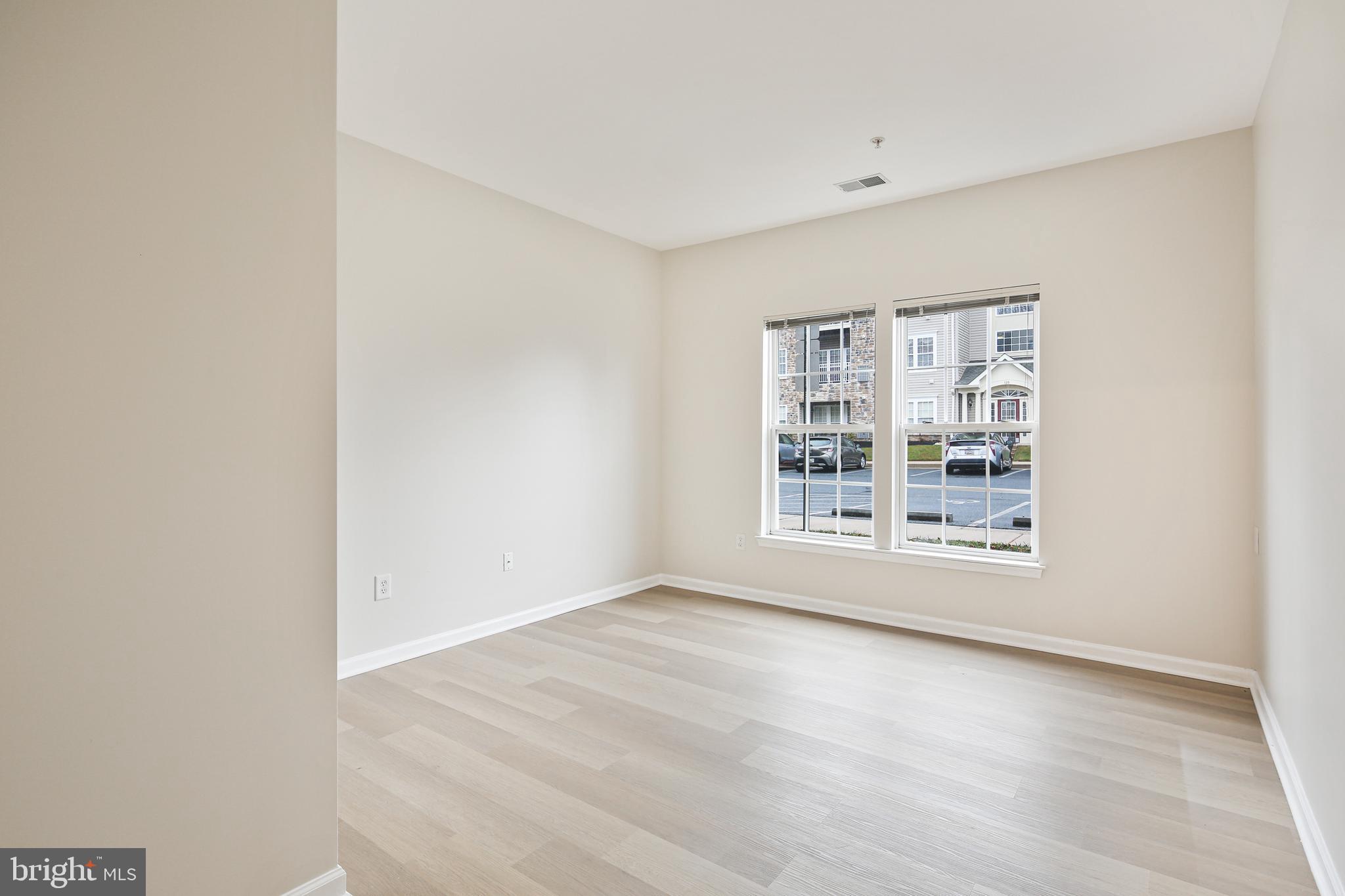 HEARTHSTONE AT VILLAGE SQUARE - Residential