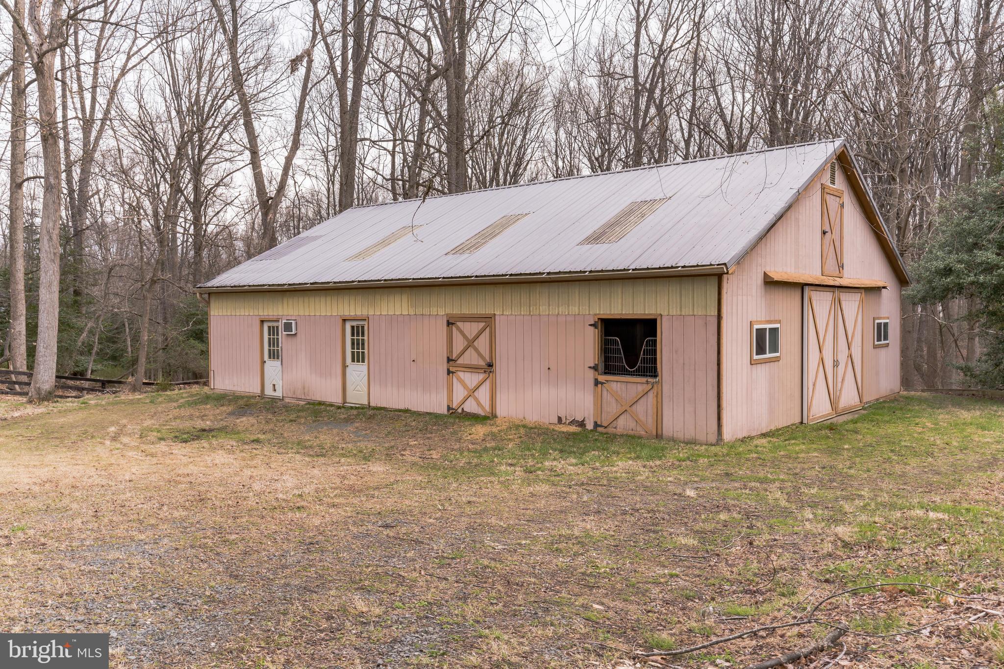 TALLY HO - Residential