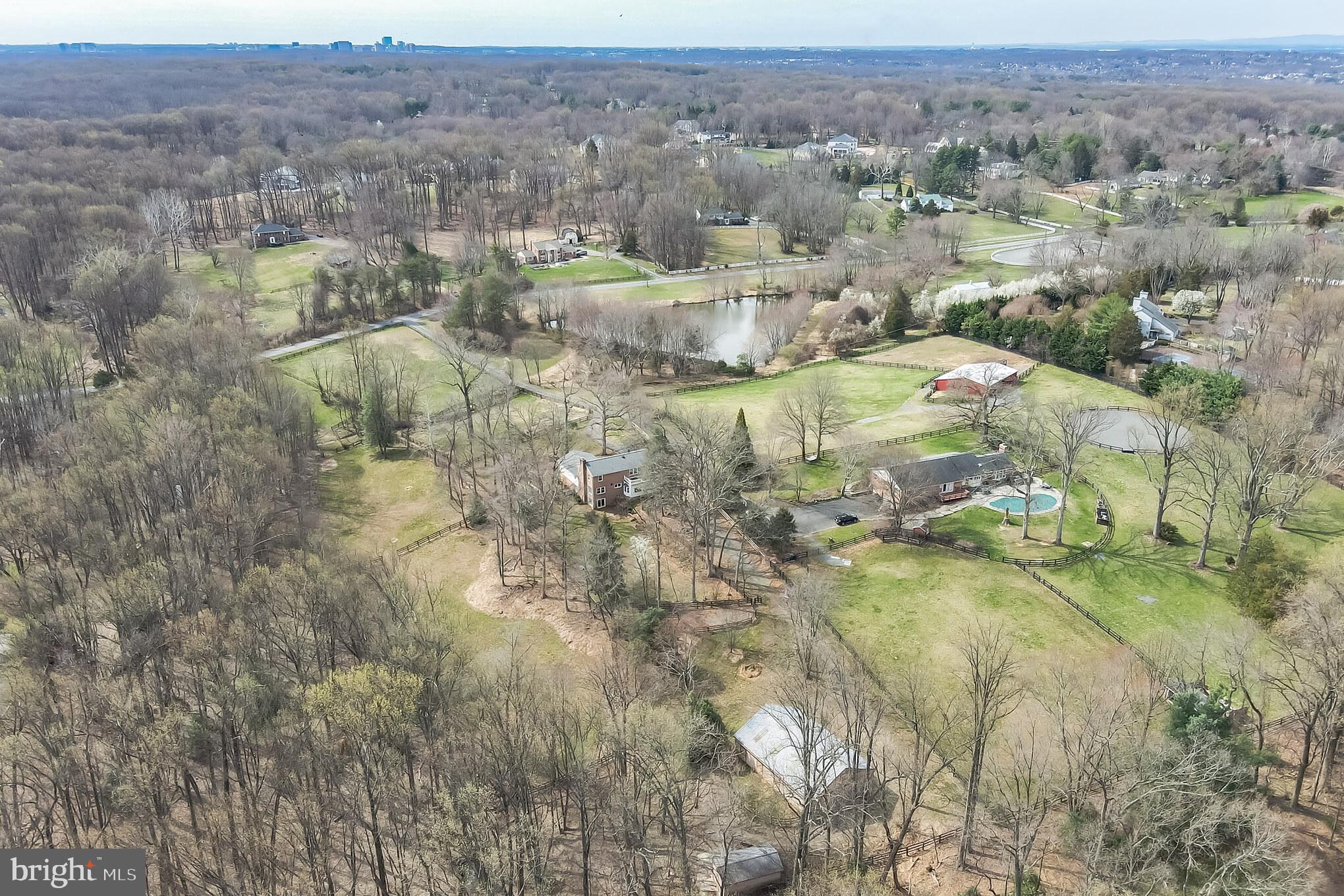 TALLY HO - Residential