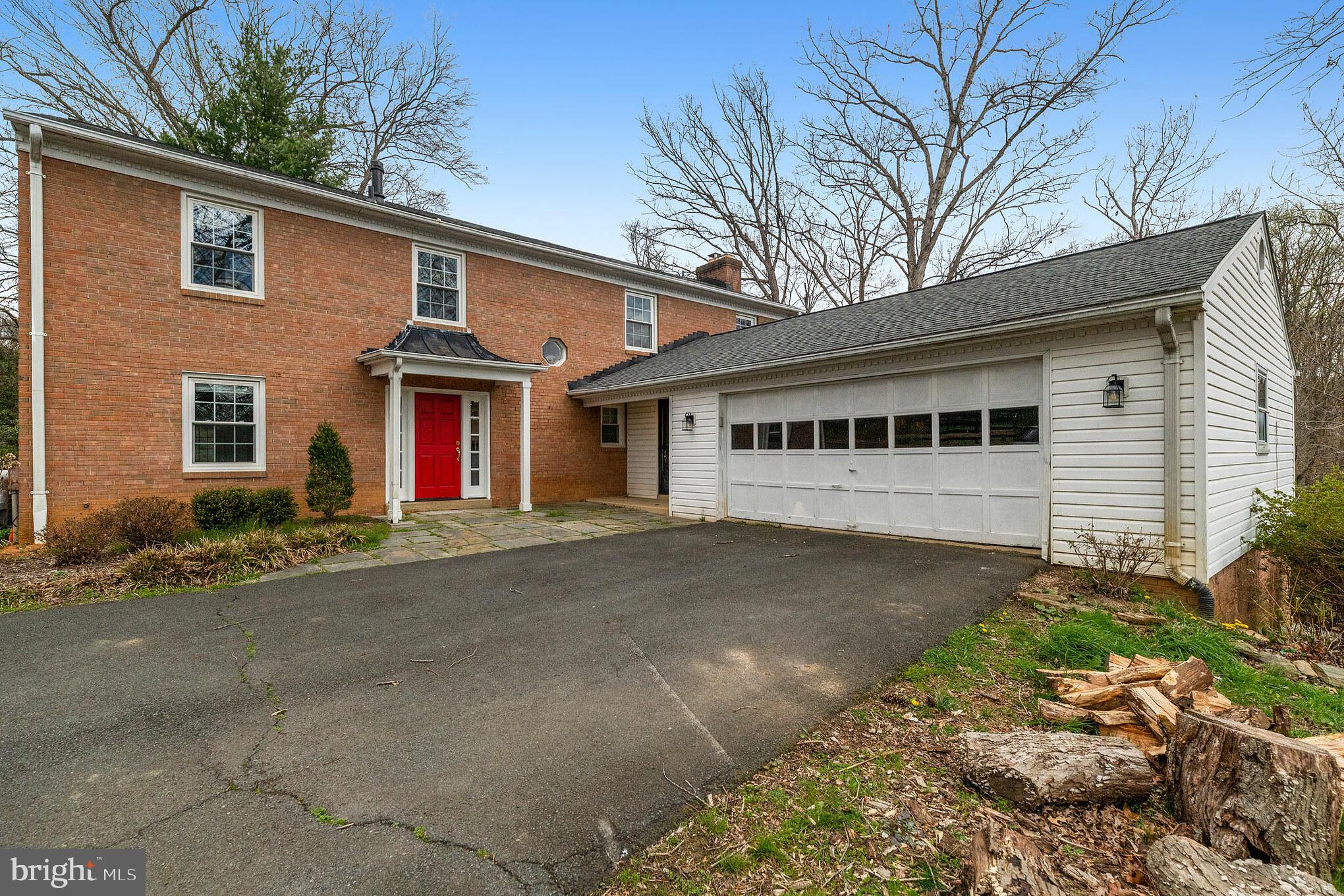 TALLY HO - Residential