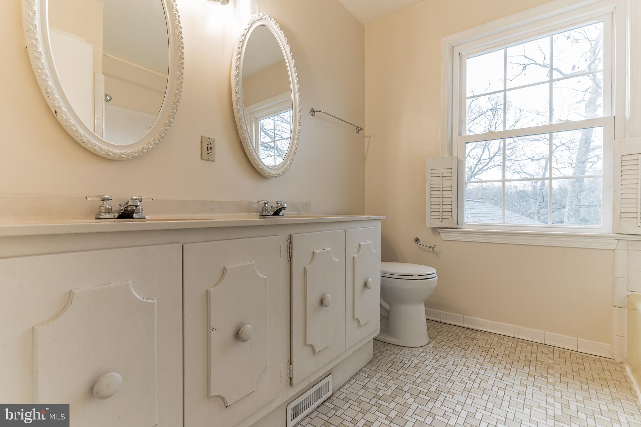 TALLY HO - Residential