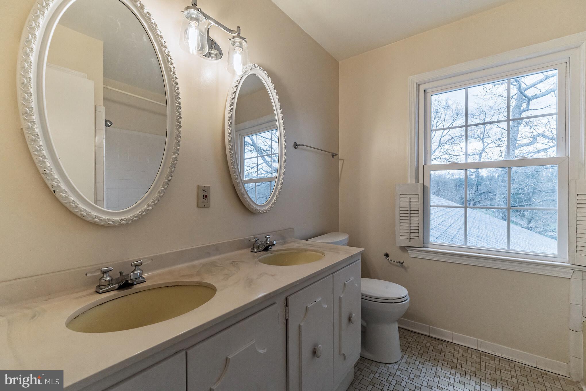 TALLY HO - Residential