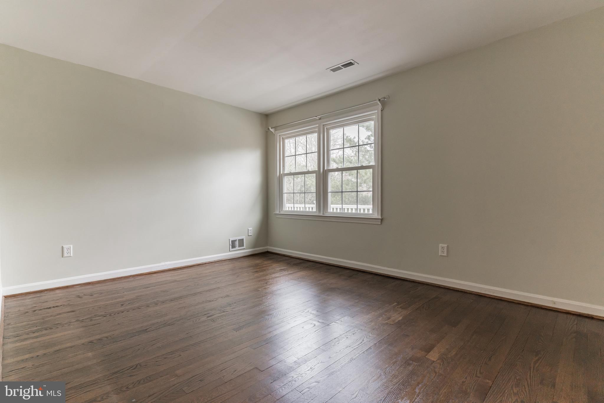 TALLY HO - Residential