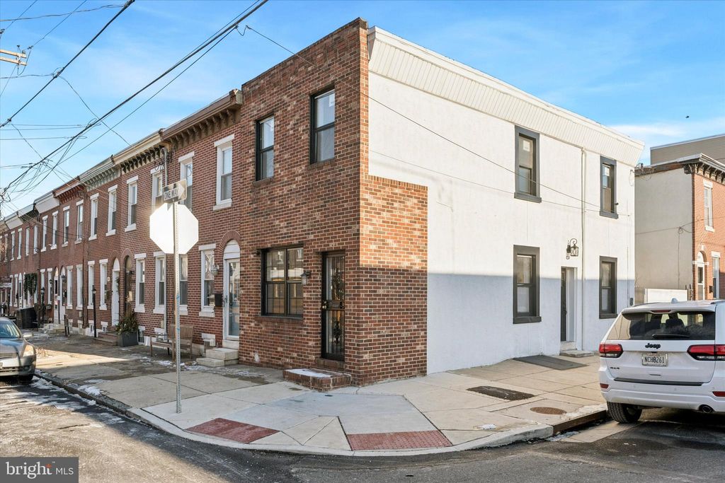 Photo of 2539 Sepviva Street, PHILADELPHIA, PA 19125 (MLS # PAPH2578156)
