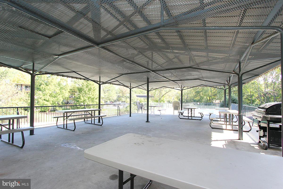 GROSVENOR PARK - Residential