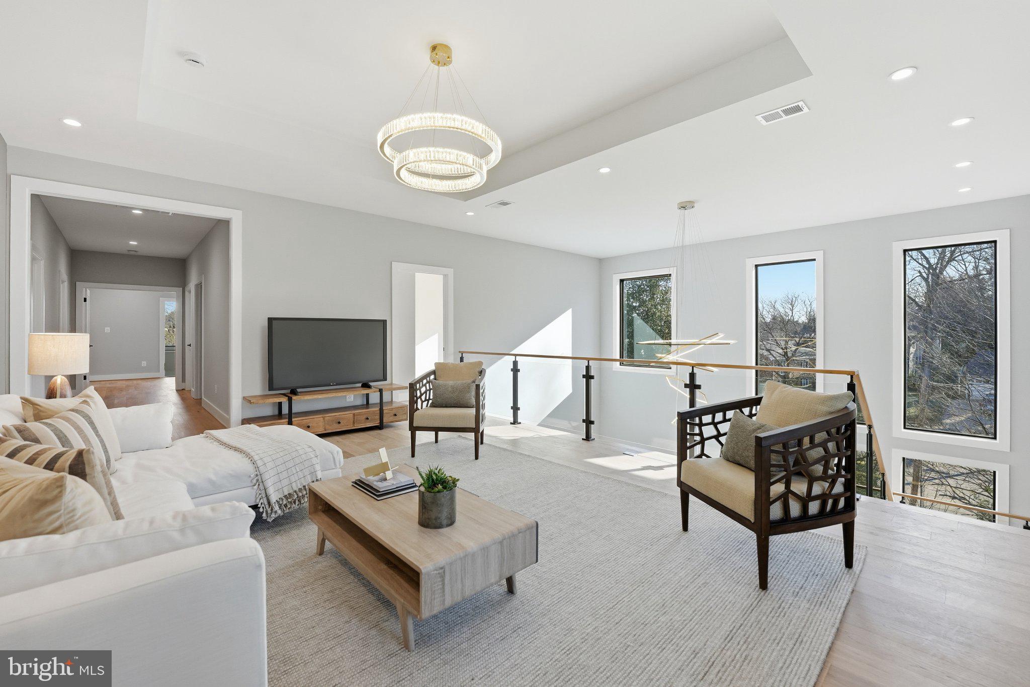 SOUTHRIDGE - Residential