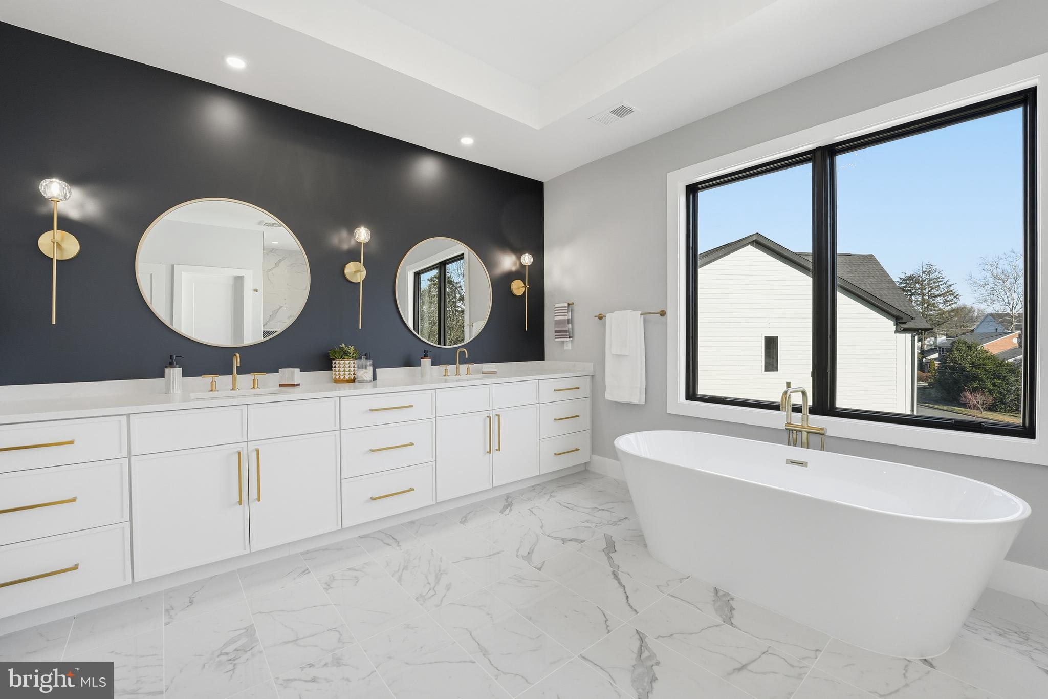 SOUTHRIDGE - Residential