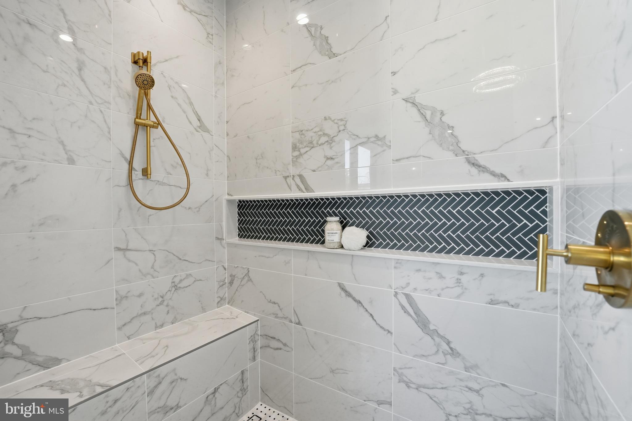 SOUTHRIDGE - Residential