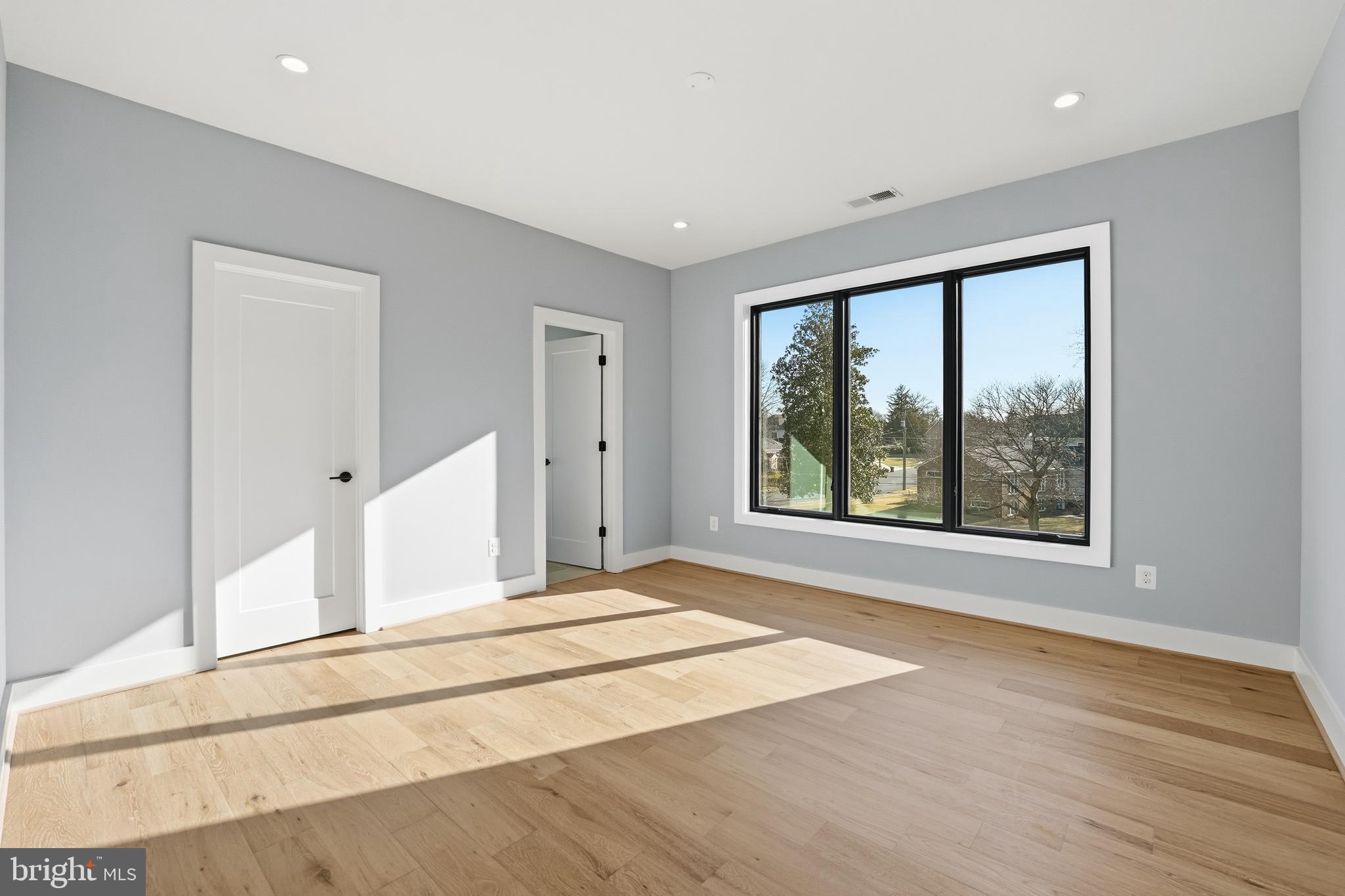 SOUTHRIDGE - Residential