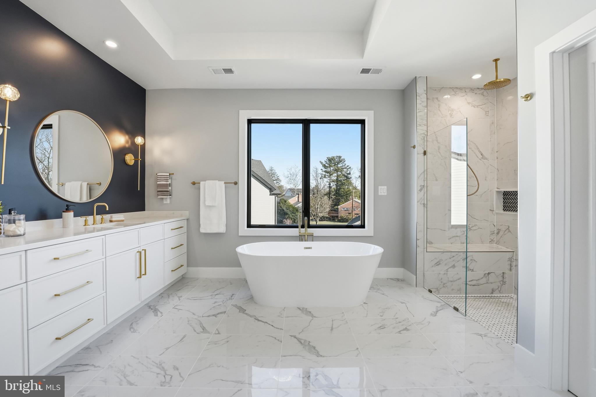 SOUTHRIDGE - Residential