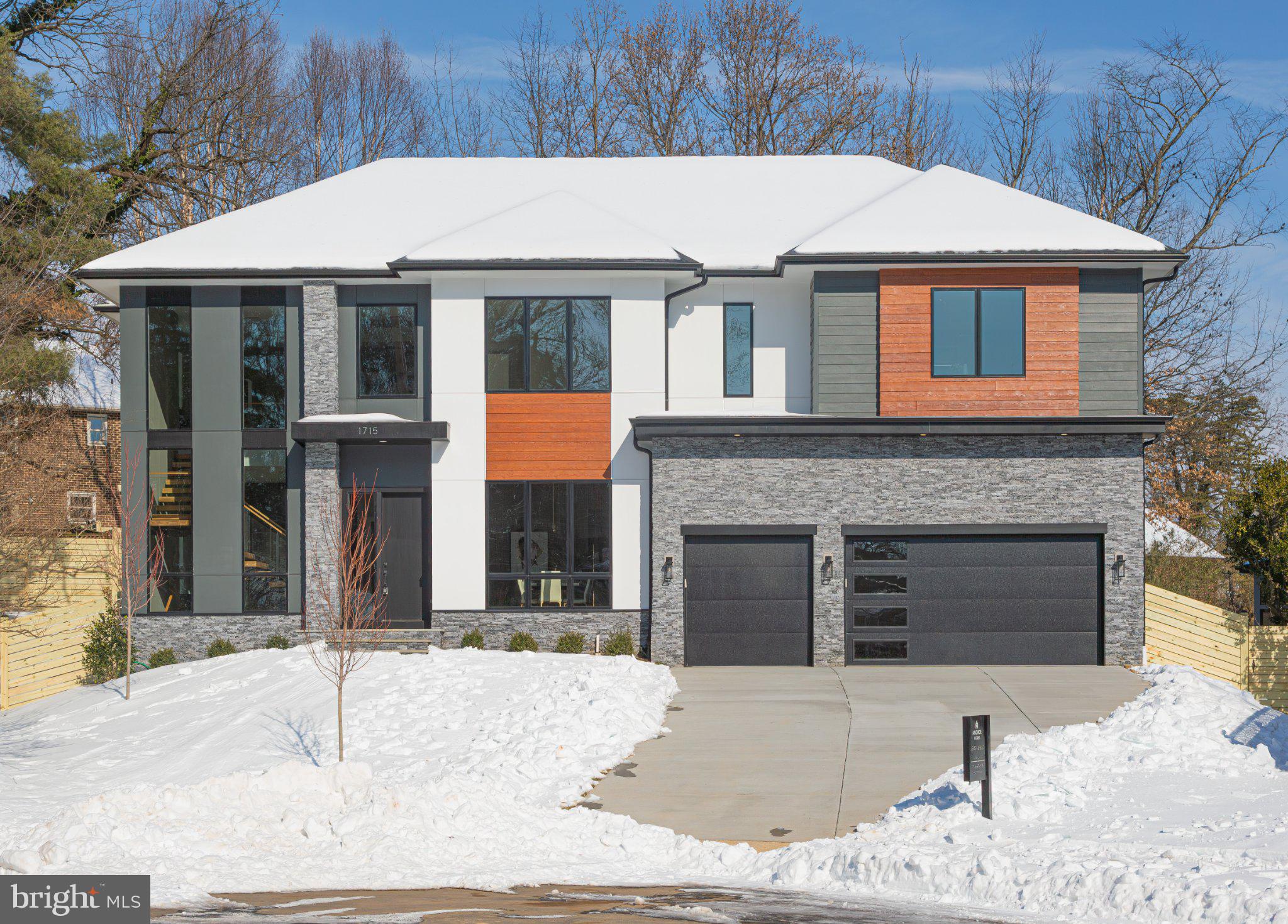 SOUTHRIDGE - Residential