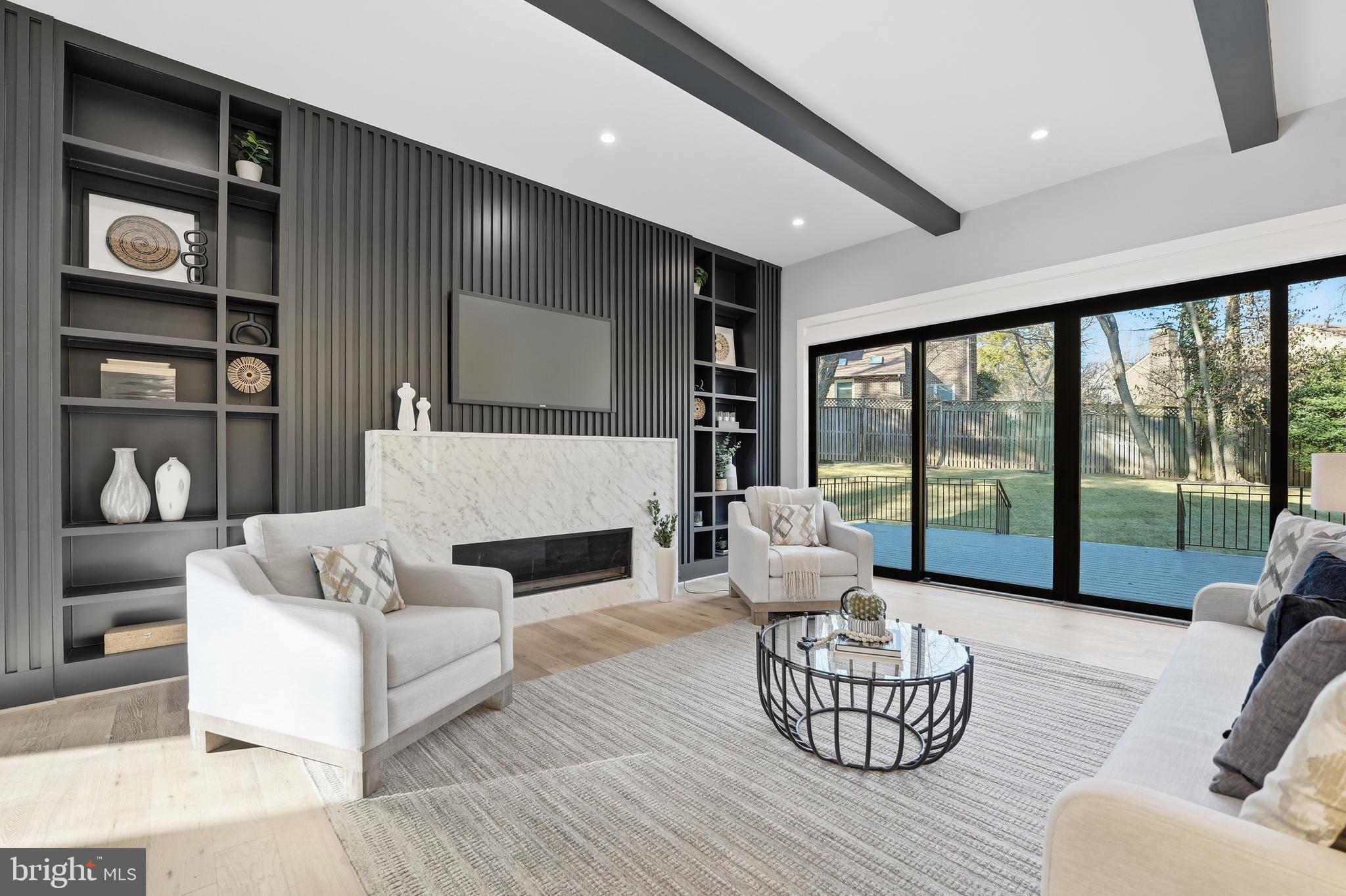 SOUTHRIDGE - Residential