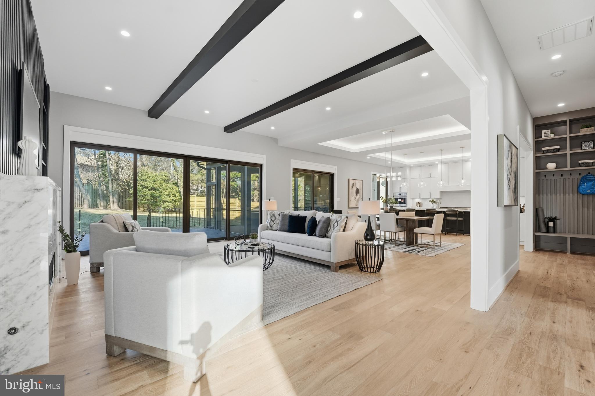 SOUTHRIDGE - Residential