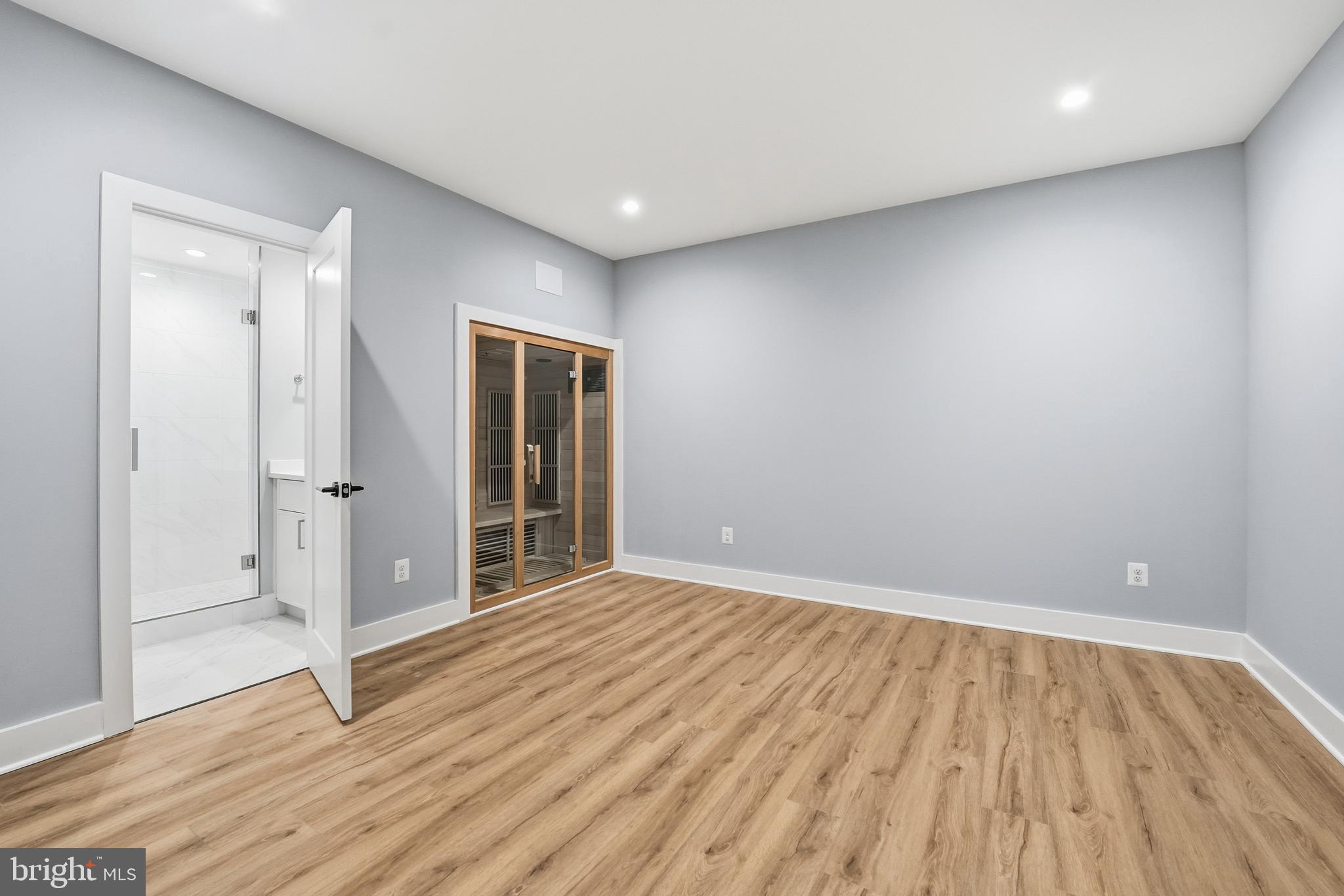 SOUTHRIDGE - Residential