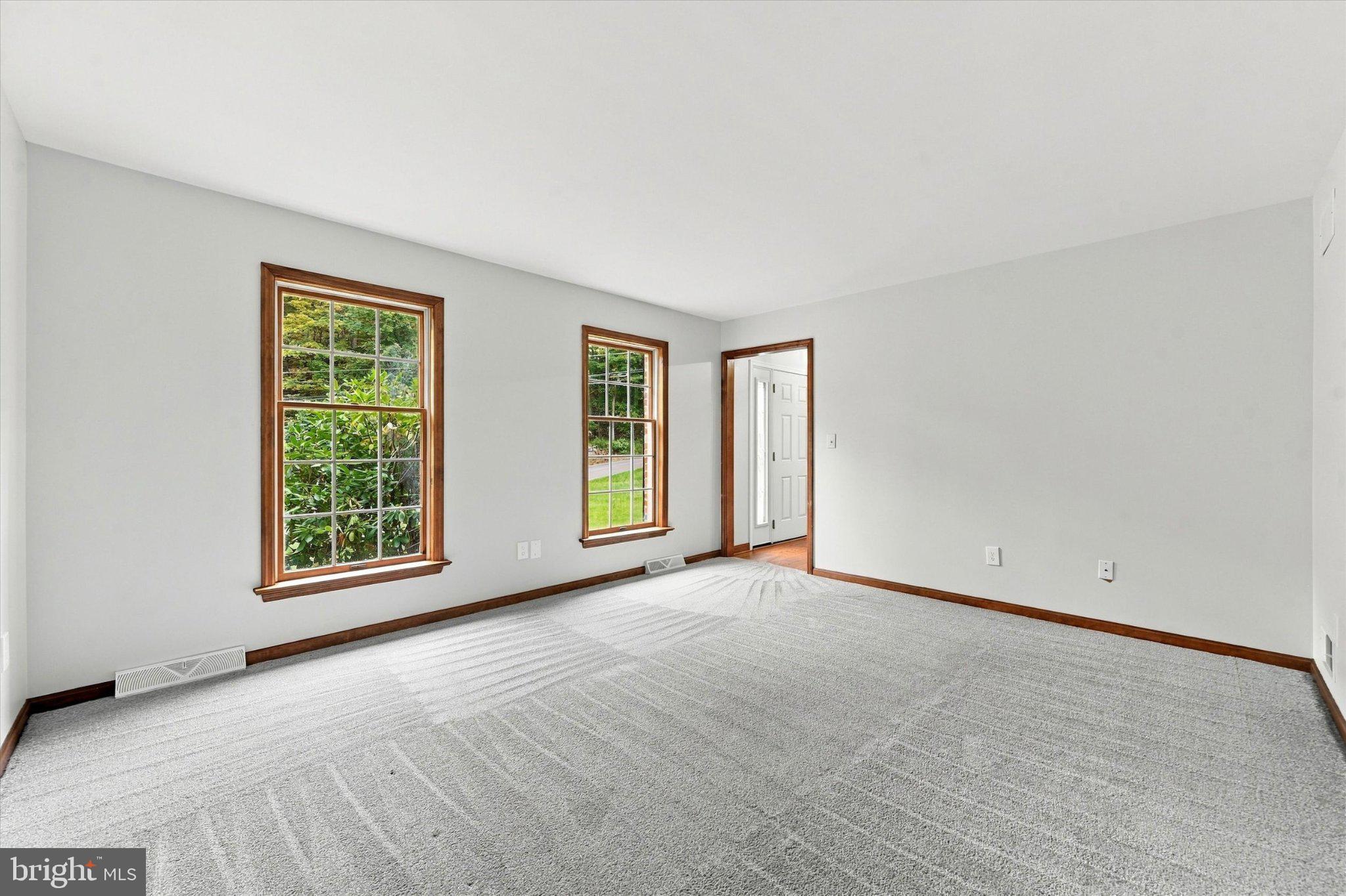 1544 STOUFF ROAD
