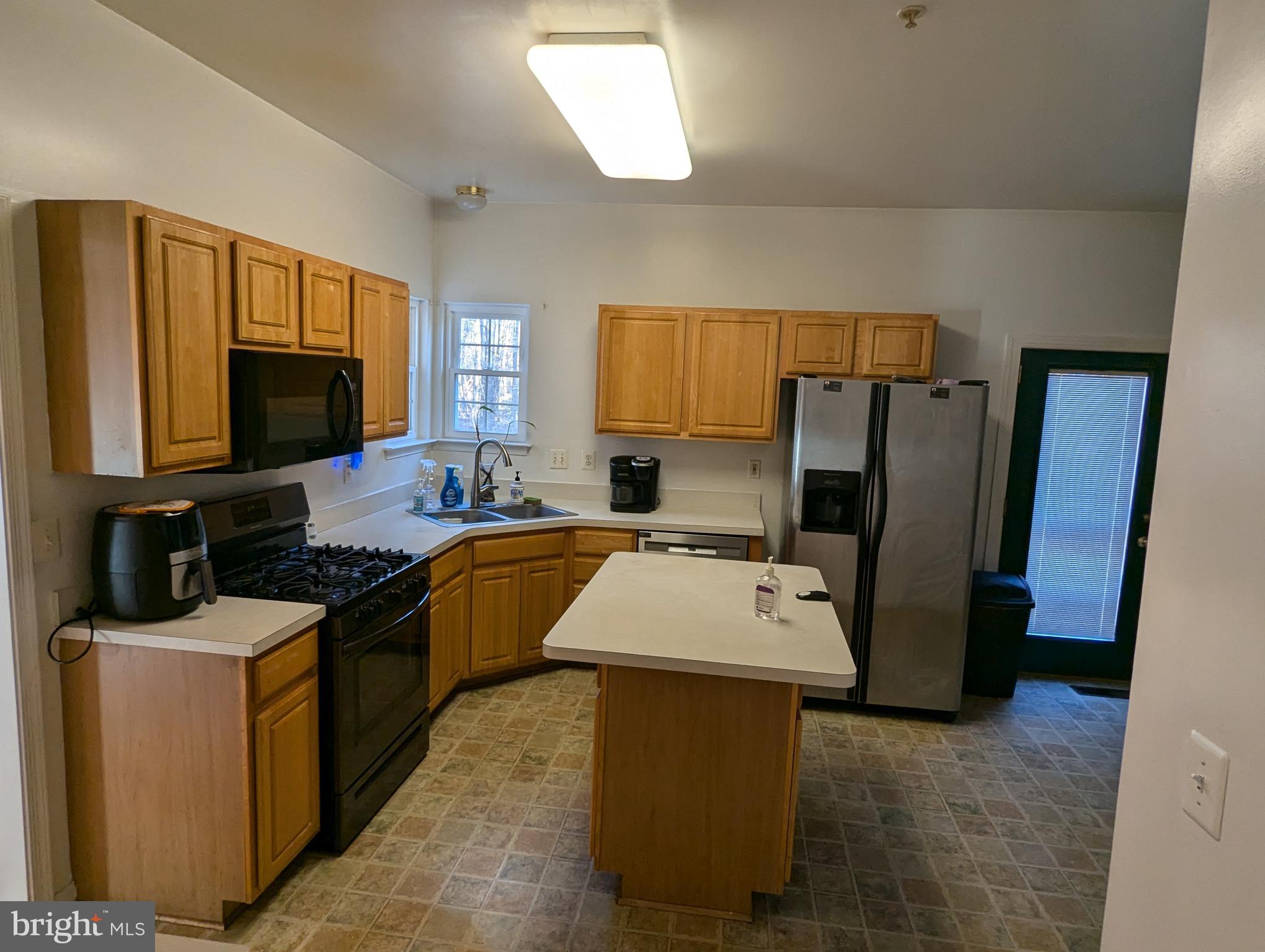 KNOLLS CABIN BRA - Residential