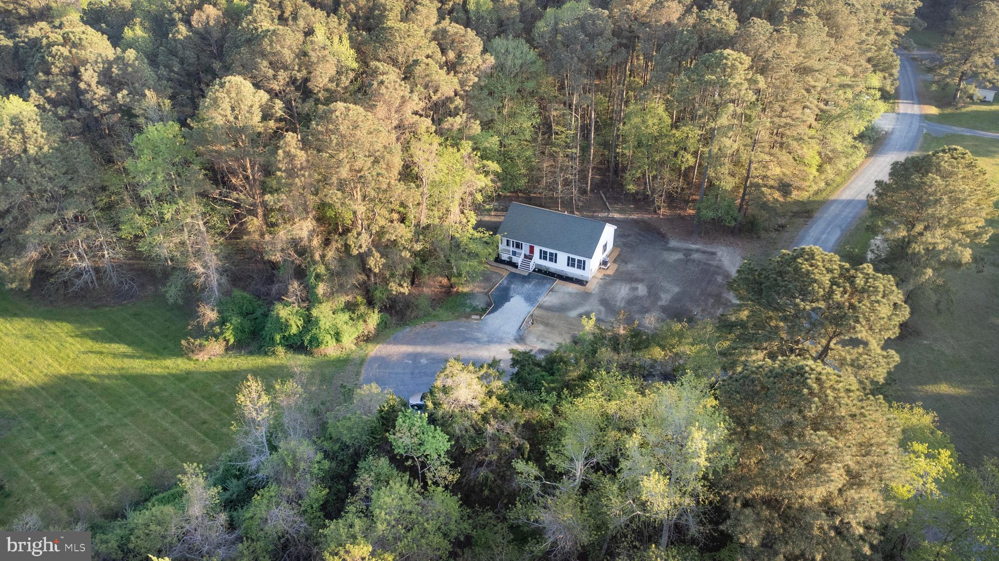 CAPTAIN'S COVE - Residential