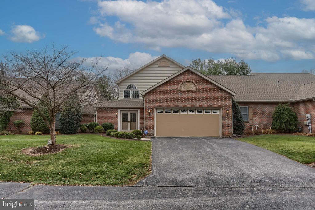Photo of 688 Heiden Drive, HUMMELSTOWN, PA 17036 (MLS # PADA2051944)