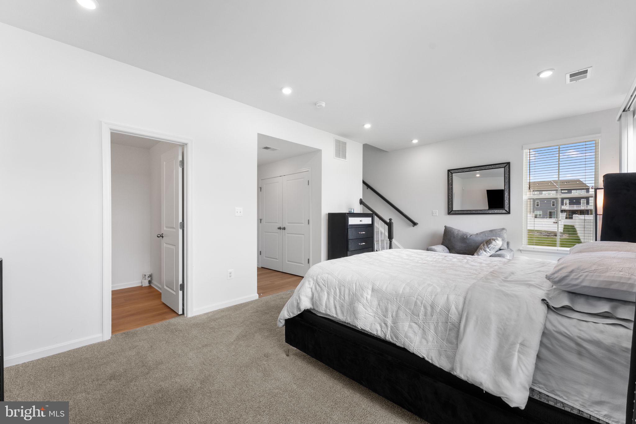 MIDDLETOWN RESERVE - Residential