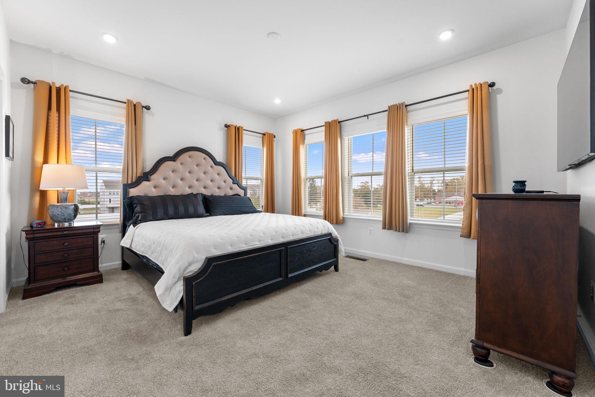 MIDDLETOWN RESERVE - Residential