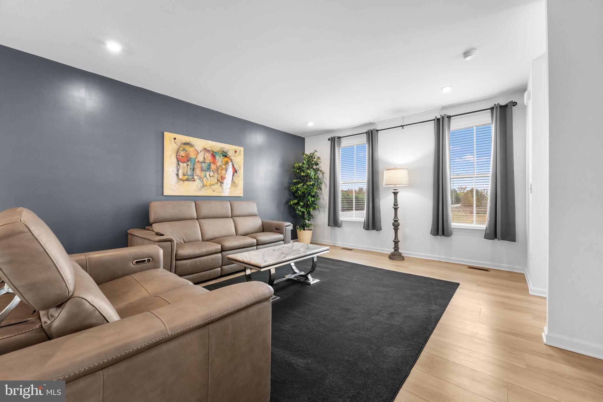 MIDDLETOWN RESERVE - Residential