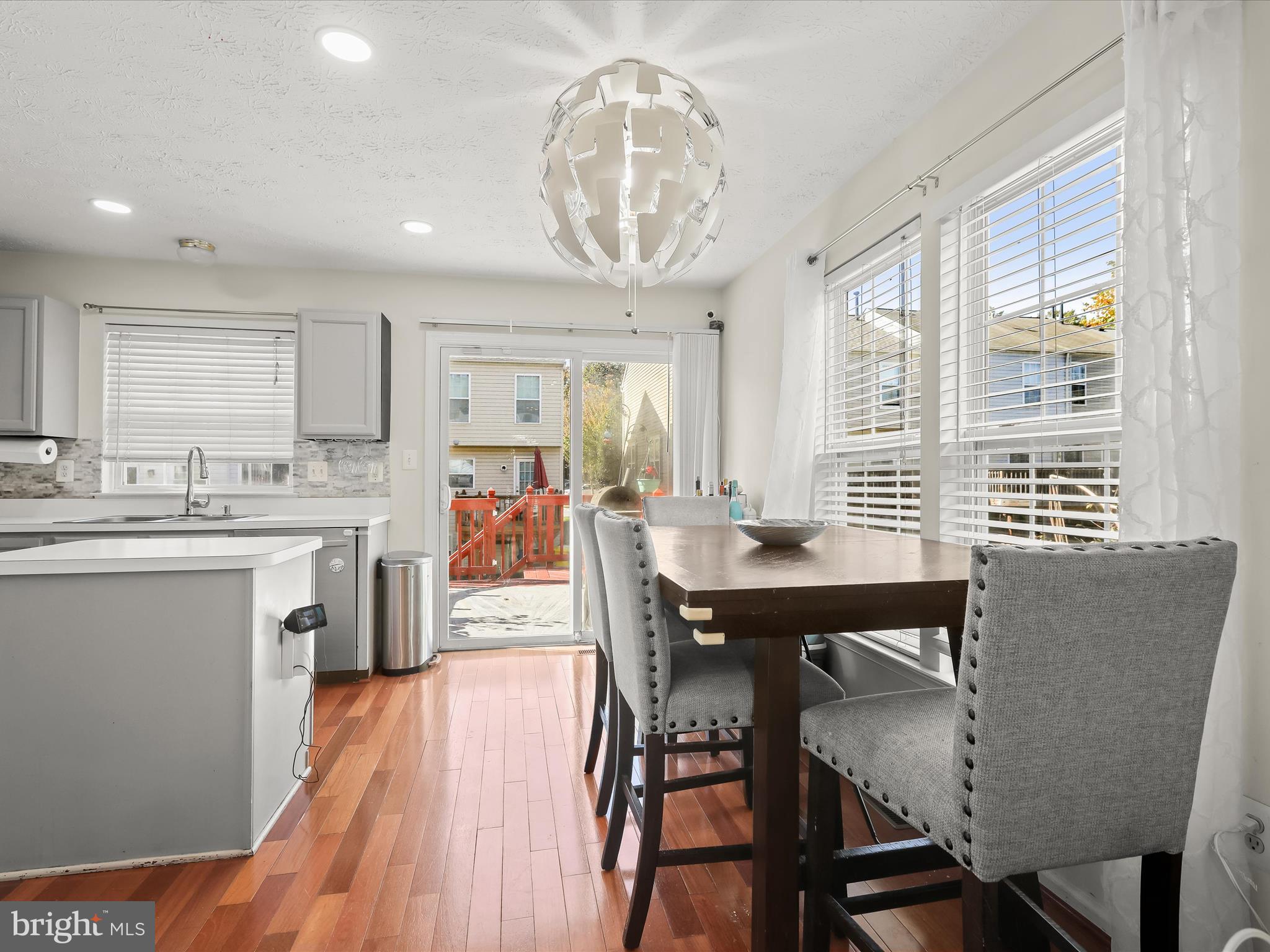 RUSSETT - Residential