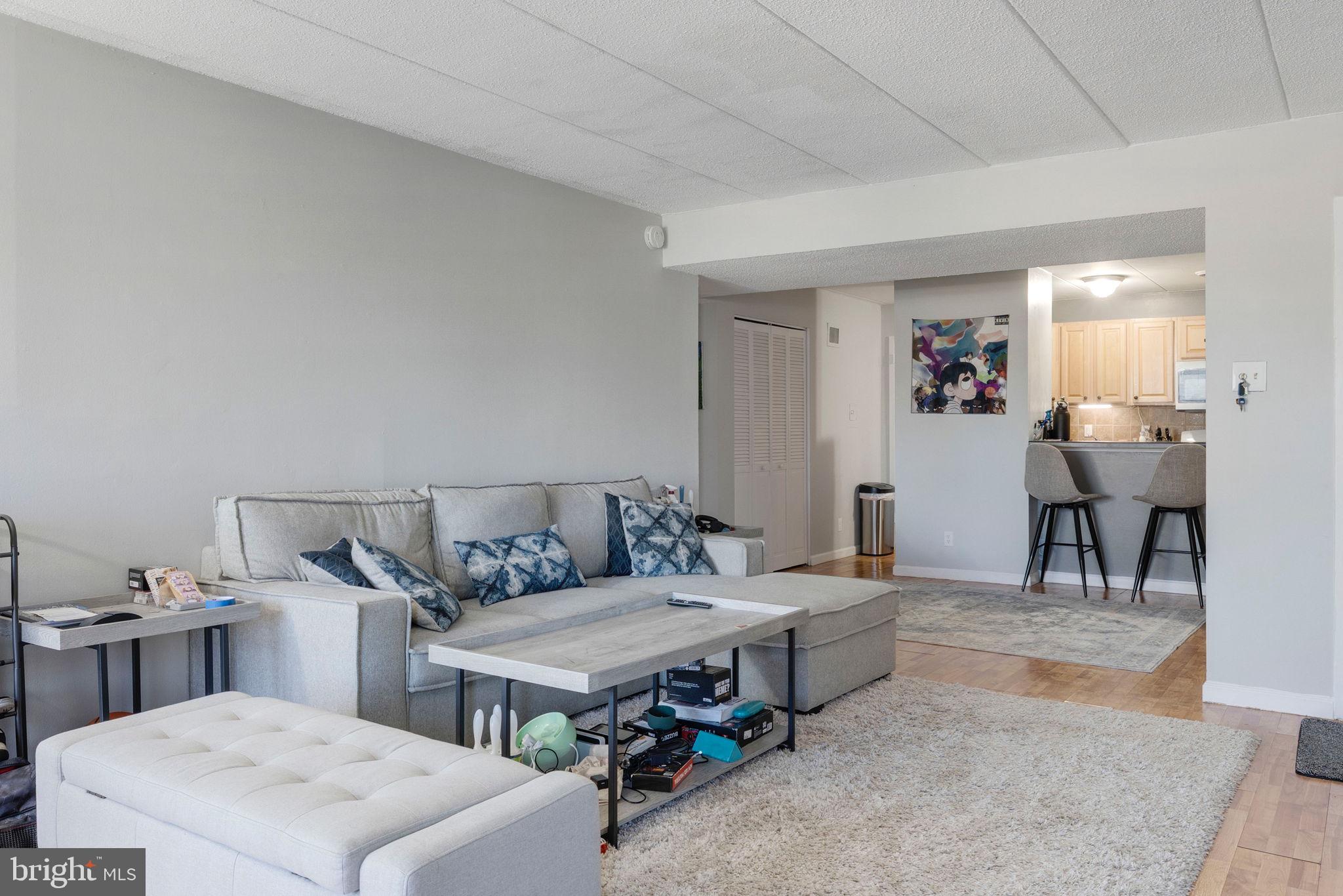 HUNTINGTON CLUB - Residential