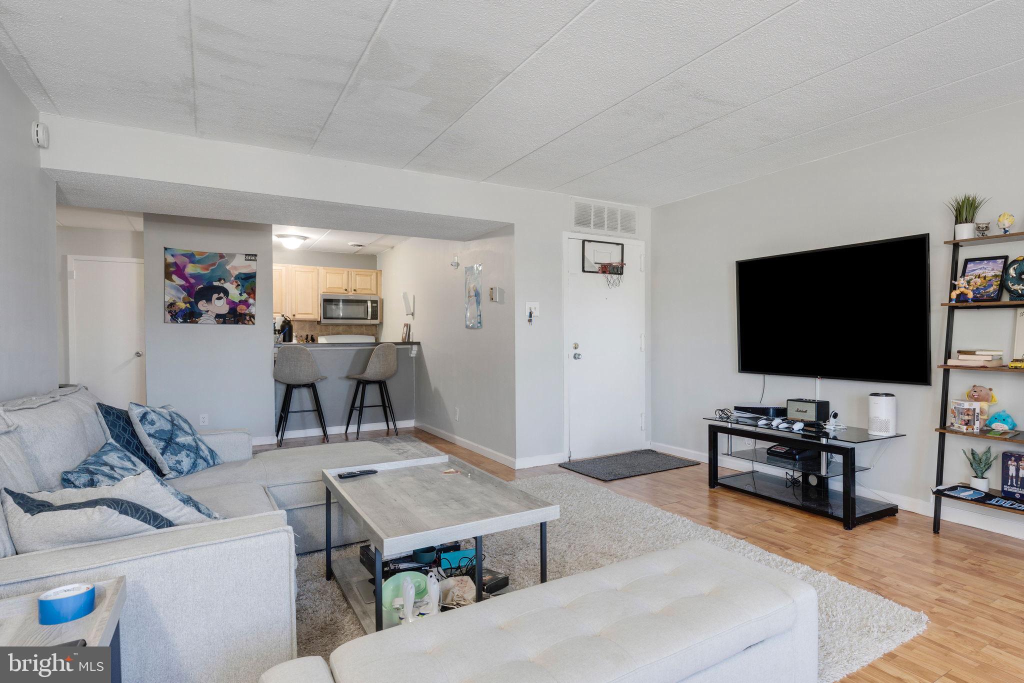 HUNTINGTON CLUB - Residential