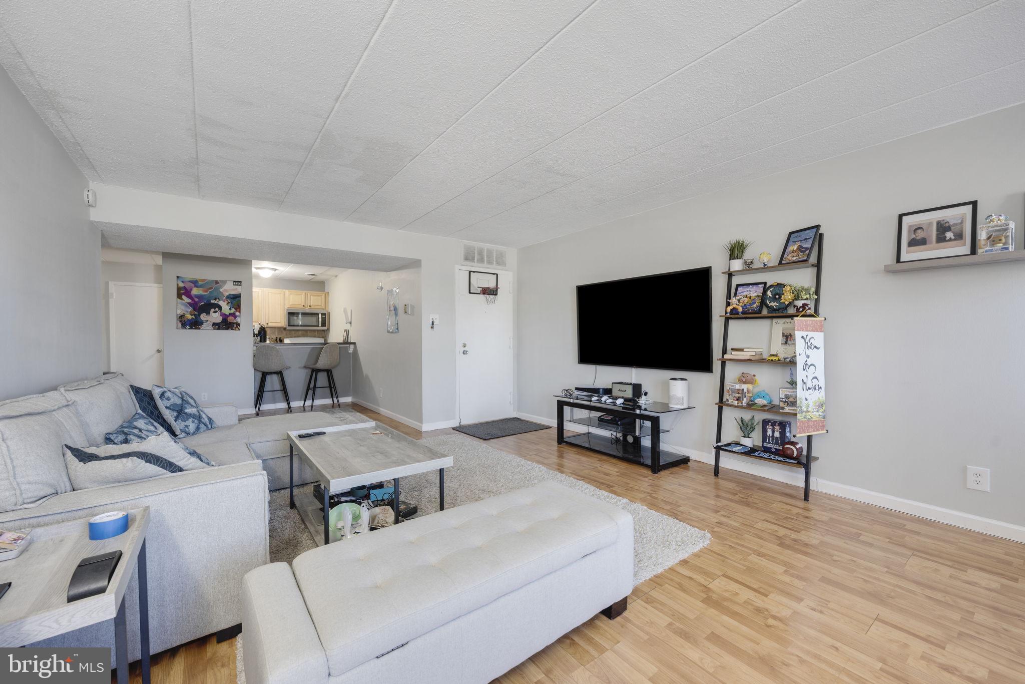 HUNTINGTON CLUB - Residential