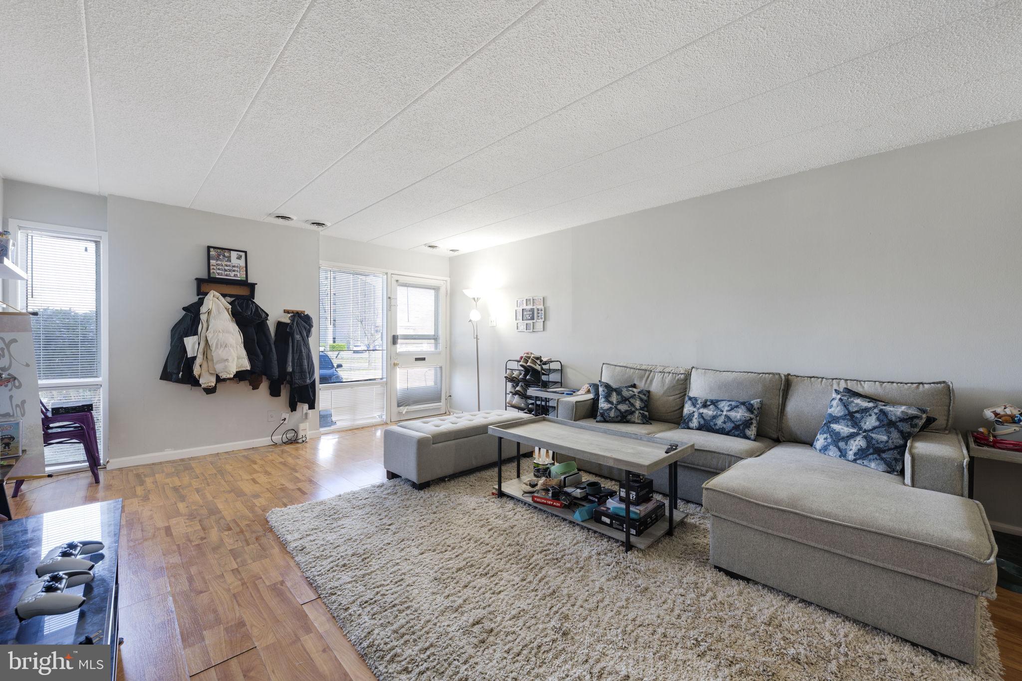 HUNTINGTON CLUB - Residential