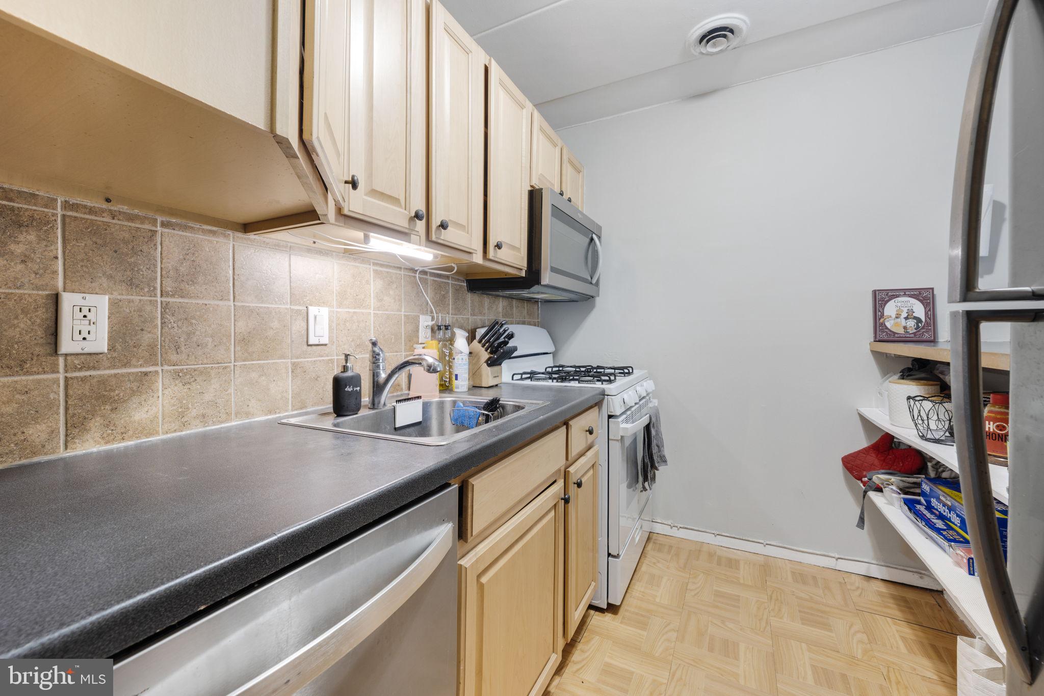 2605 HUNTINGTON AVENUE 66