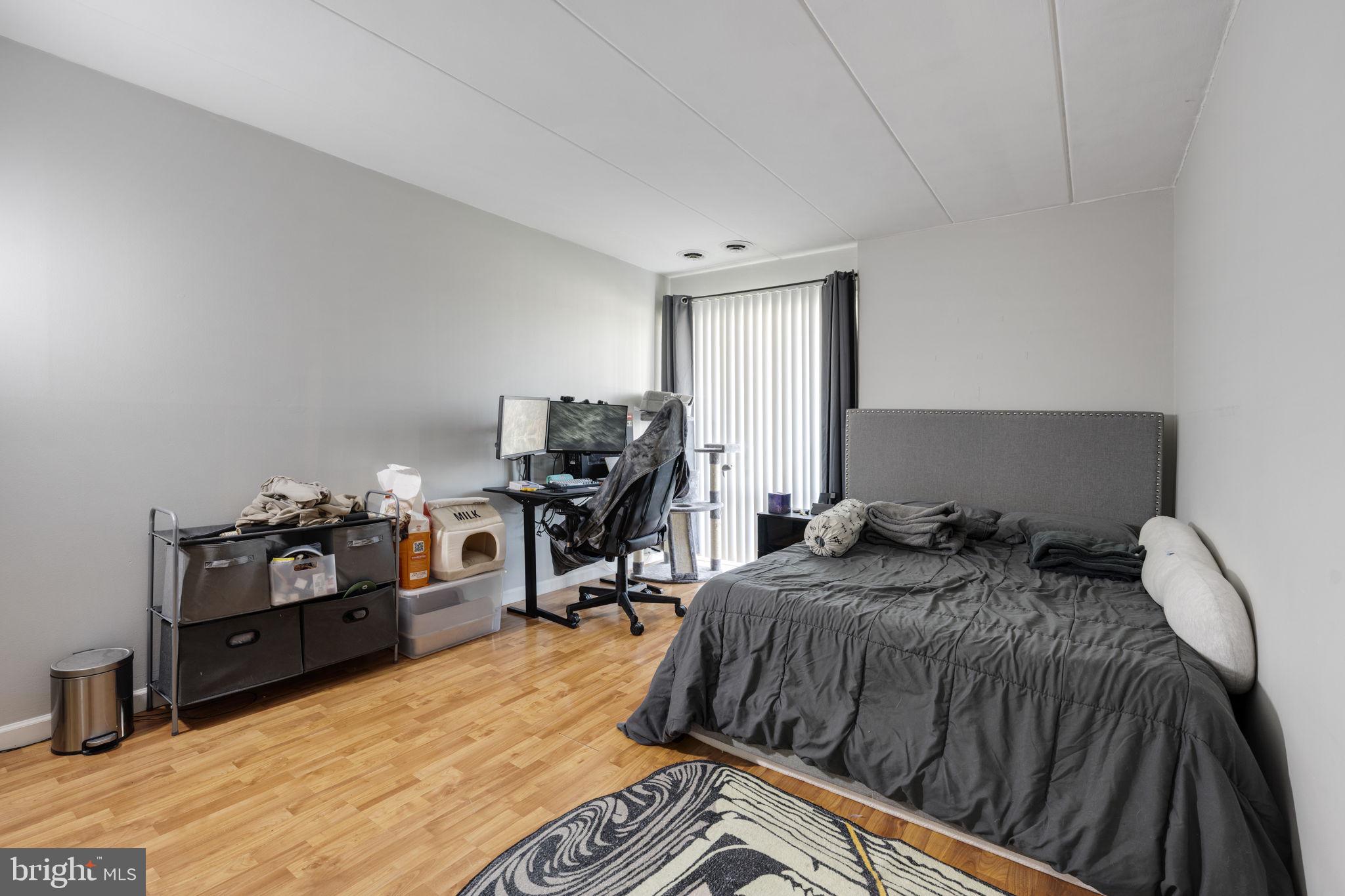 HUNTINGTON CLUB - Residential