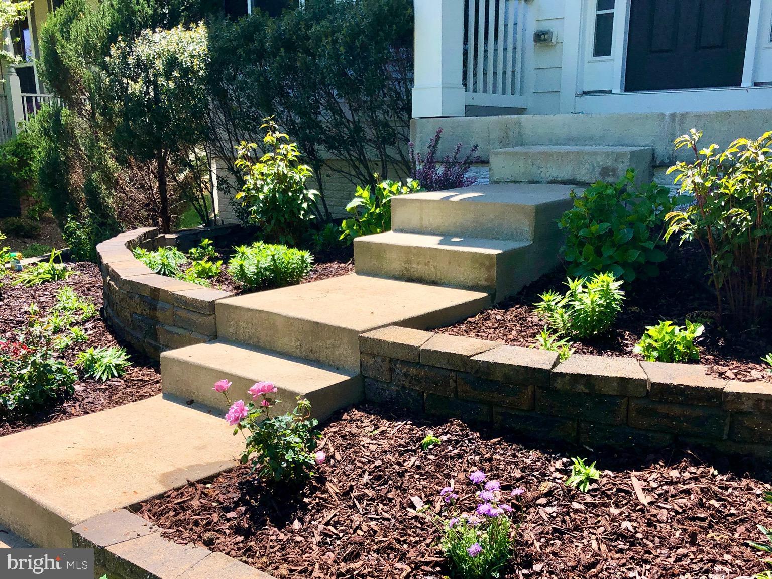 1207 HEARTHSTONE DRIVE