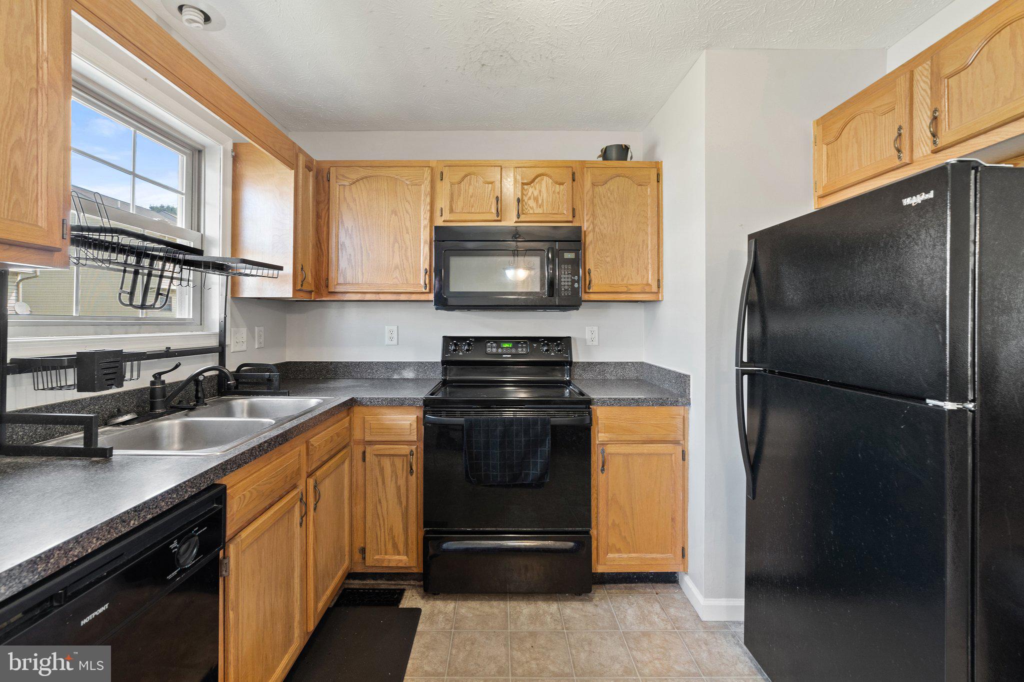 TABLER STATION MANOR - Residential